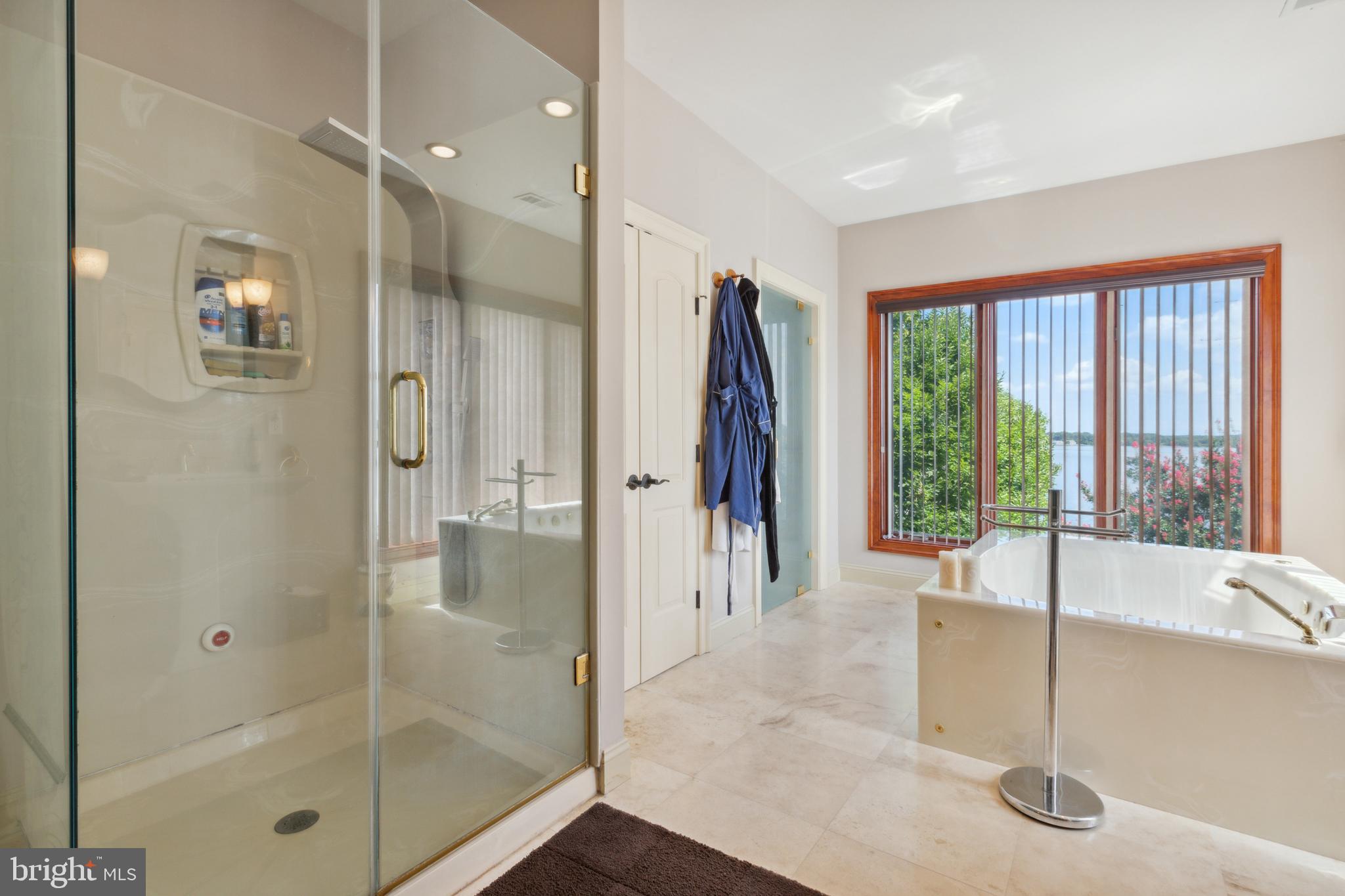 FEATHERSTONE FARMS - Residential