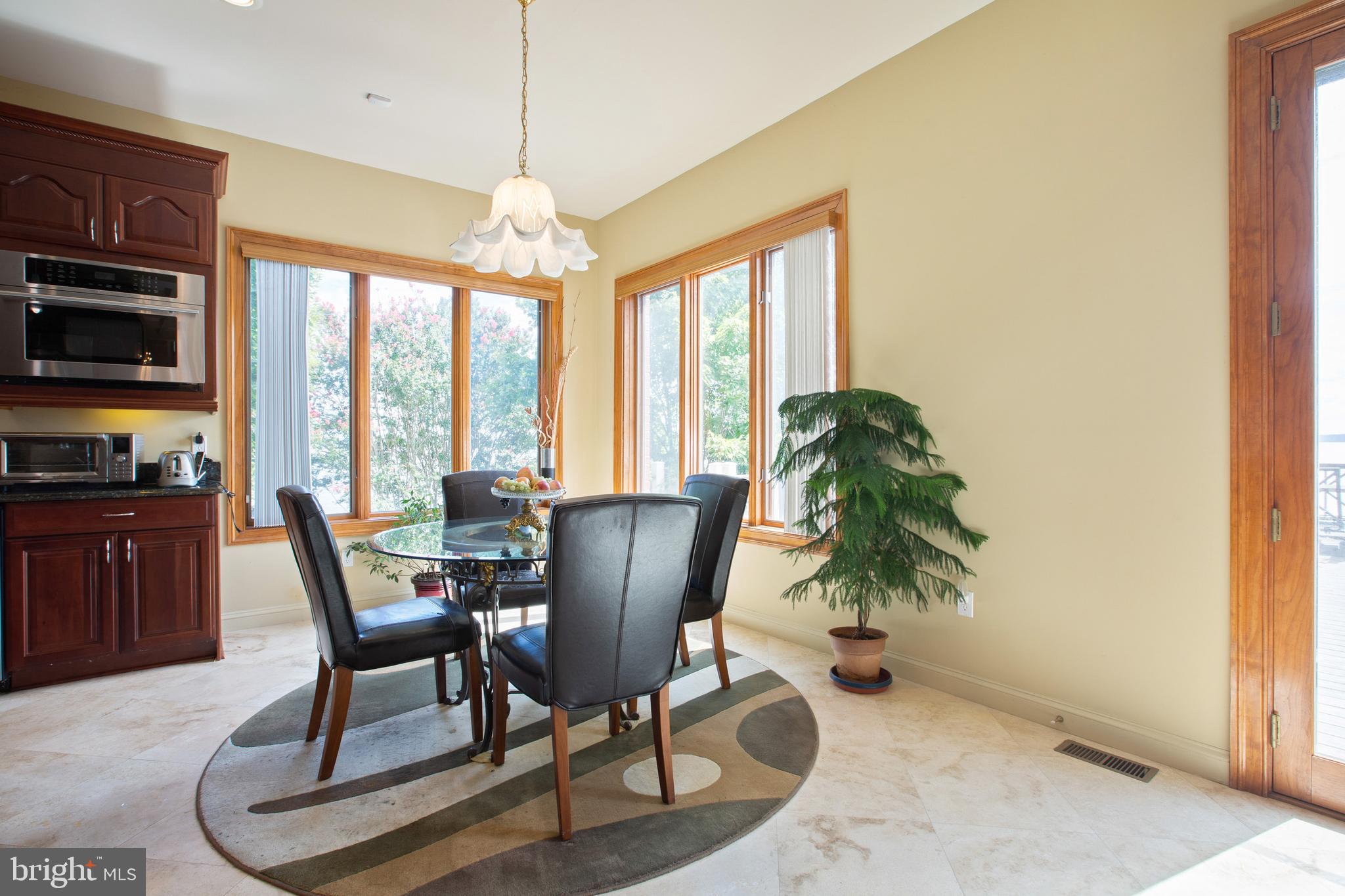 FEATHERSTONE FARMS - Residential