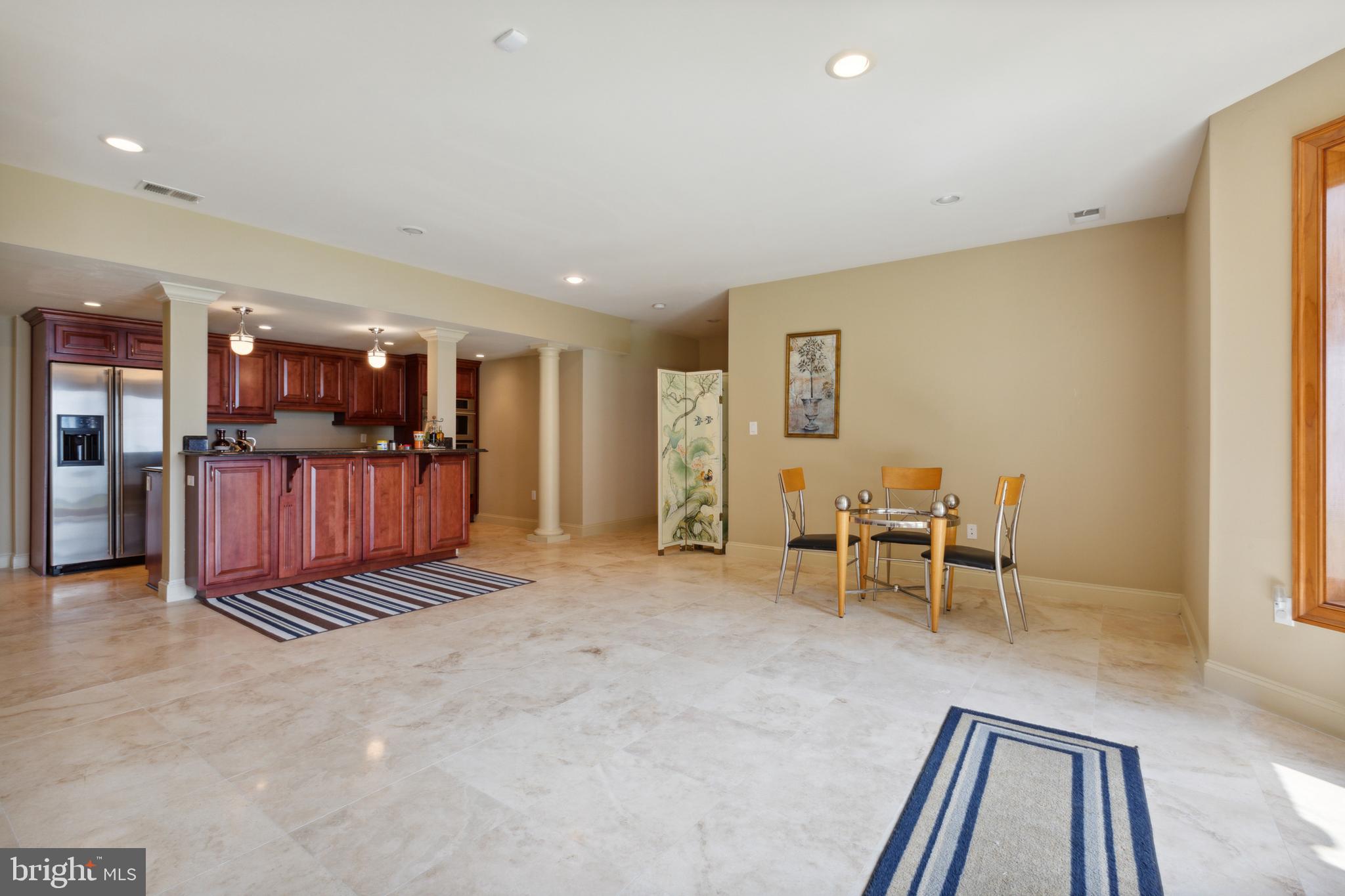 FEATHERSTONE FARMS - Residential