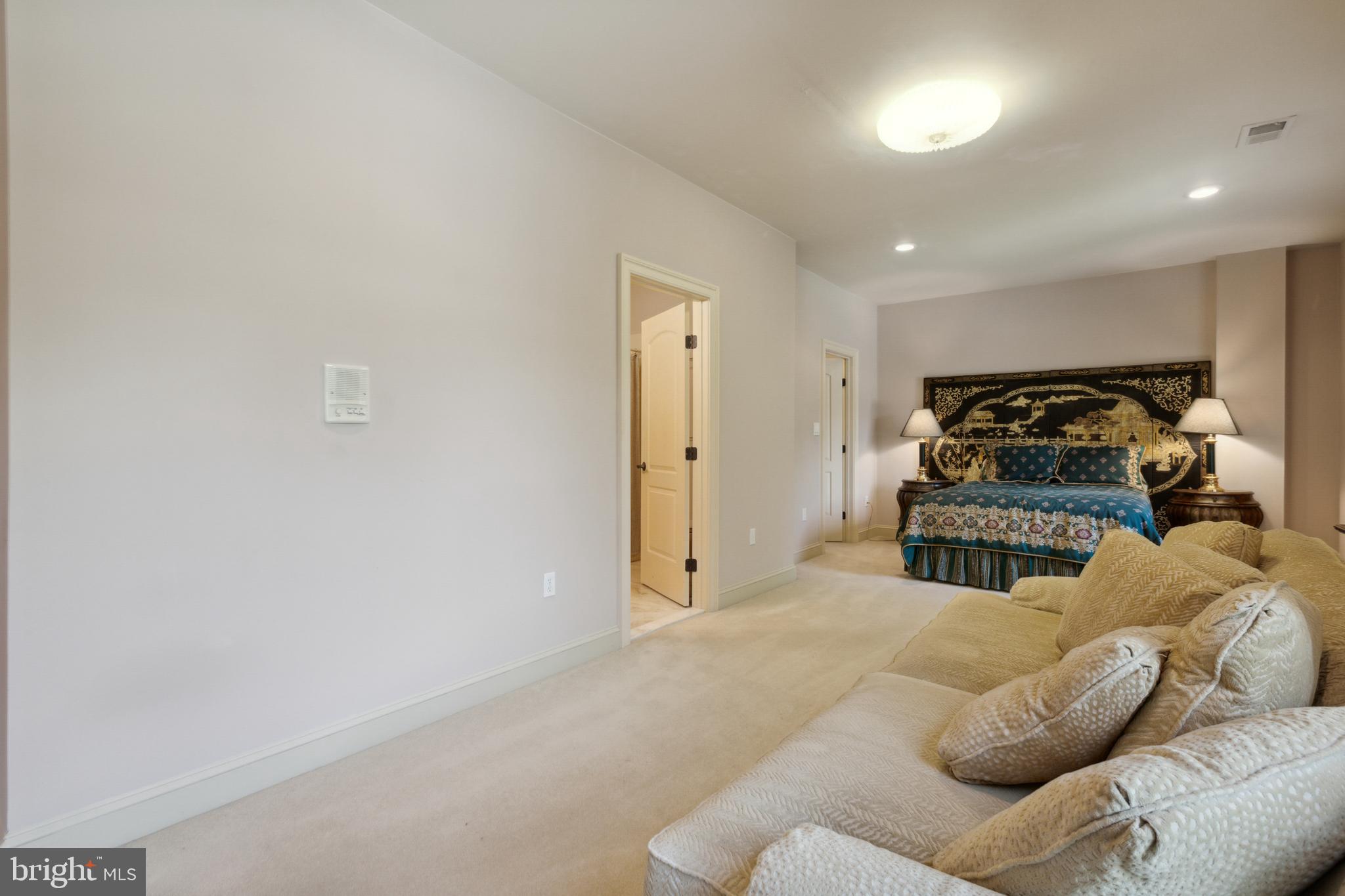 FEATHERSTONE FARMS - Residential