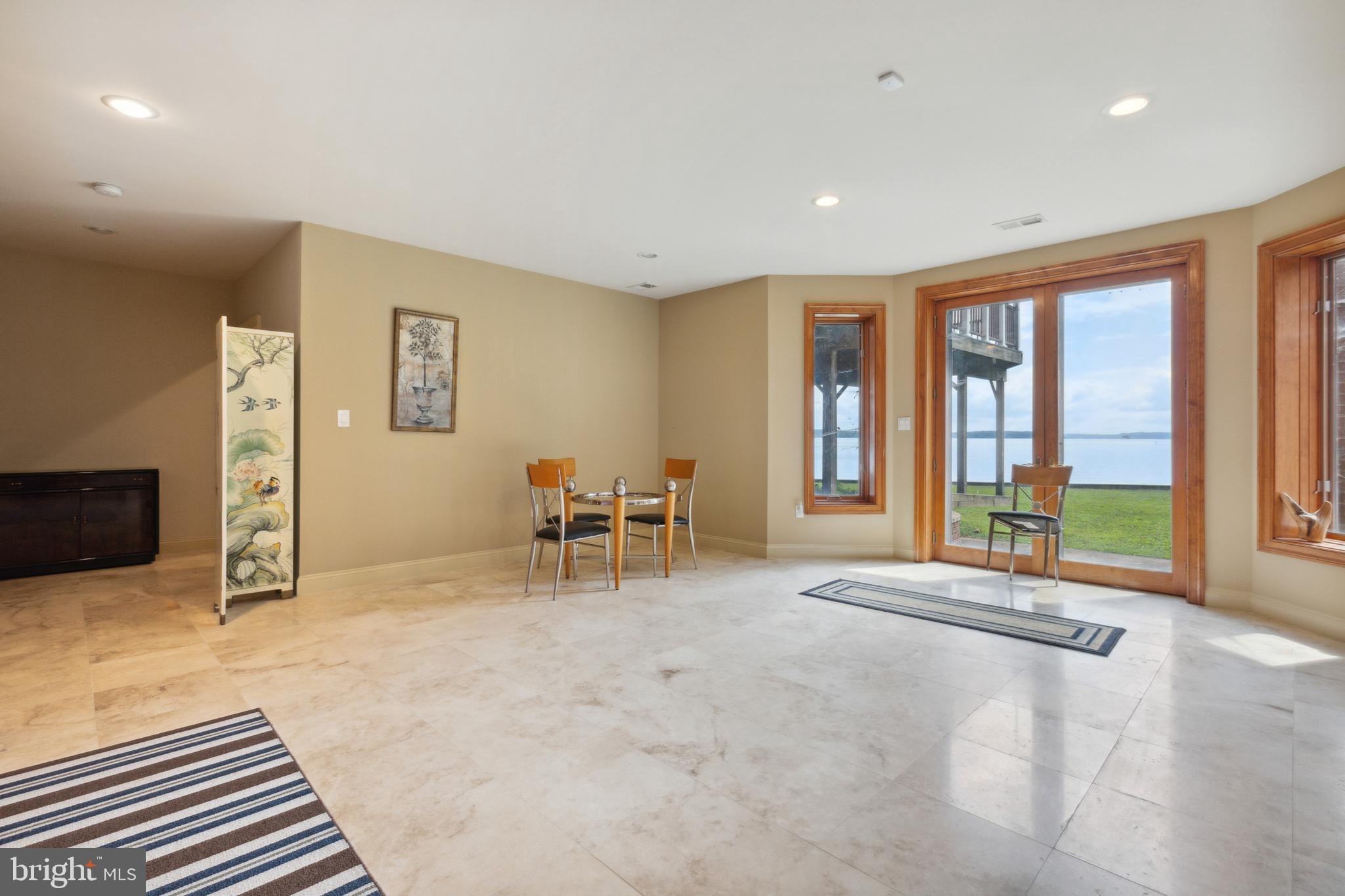 FEATHERSTONE FARMS - Residential