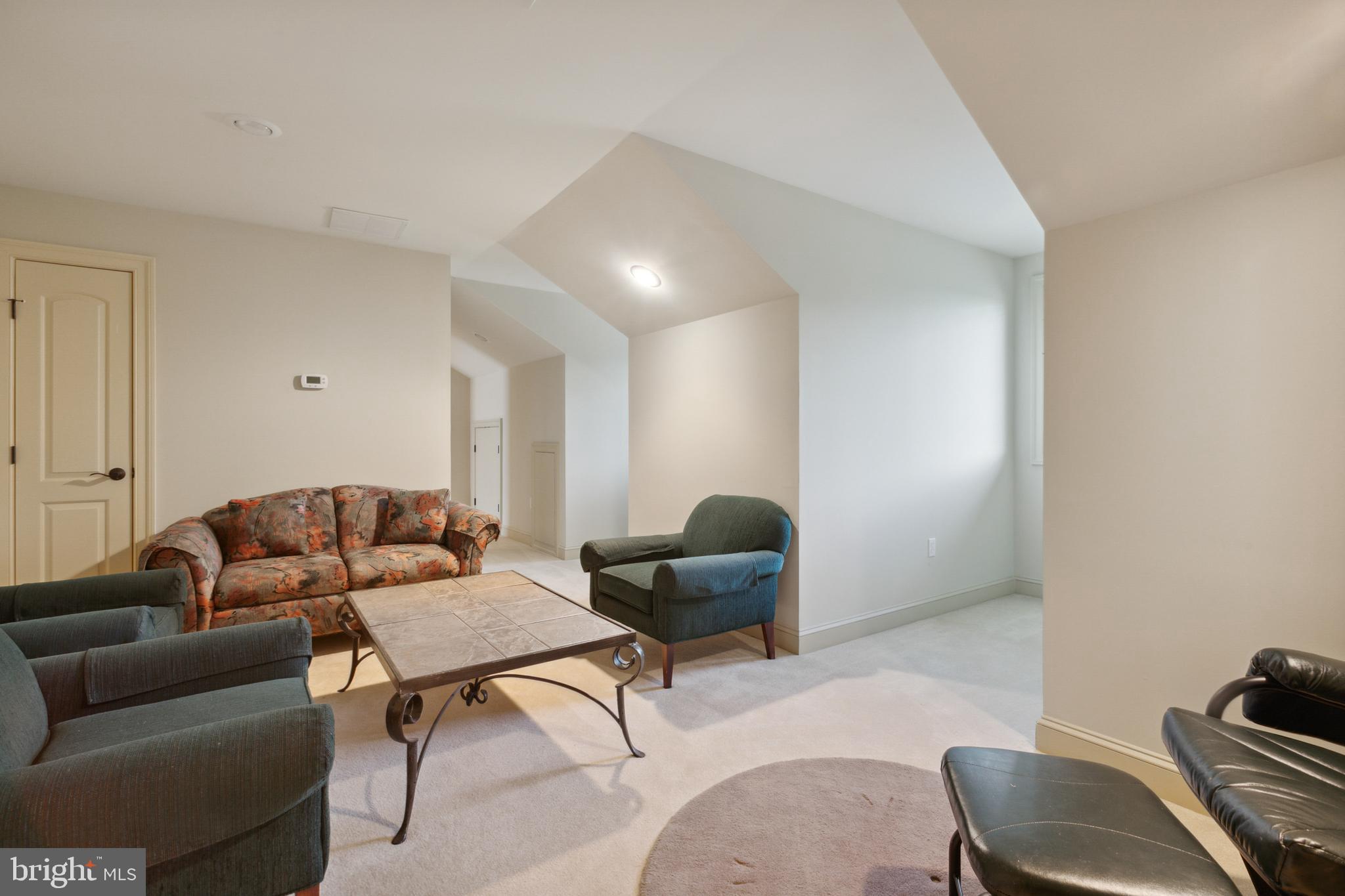 FEATHERSTONE FARMS - Residential