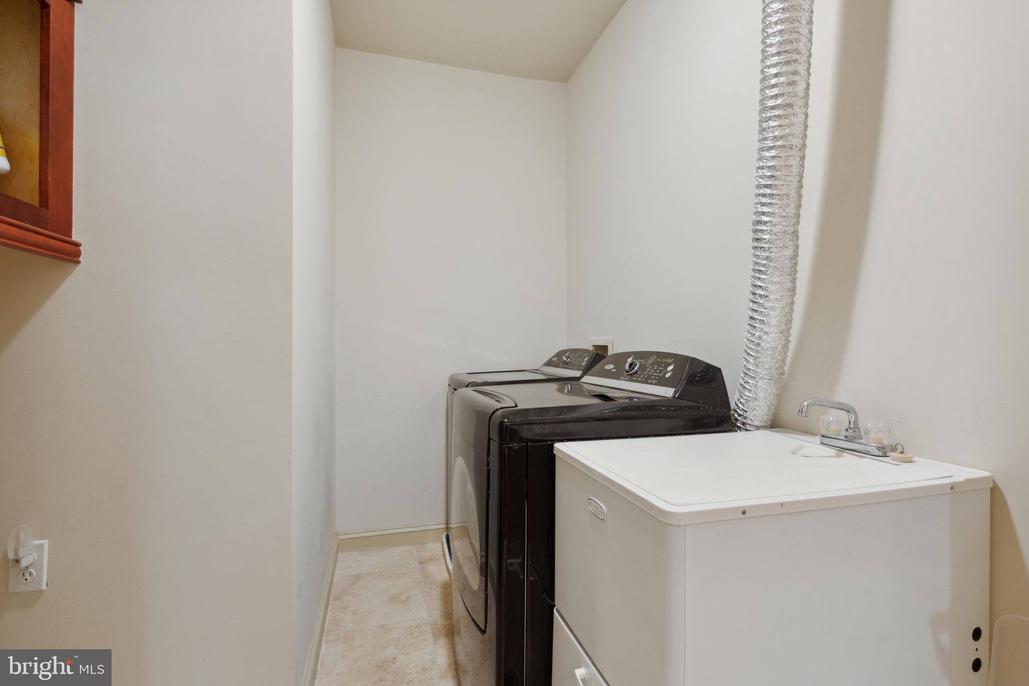 FEATHERSTONE FARMS - Residential