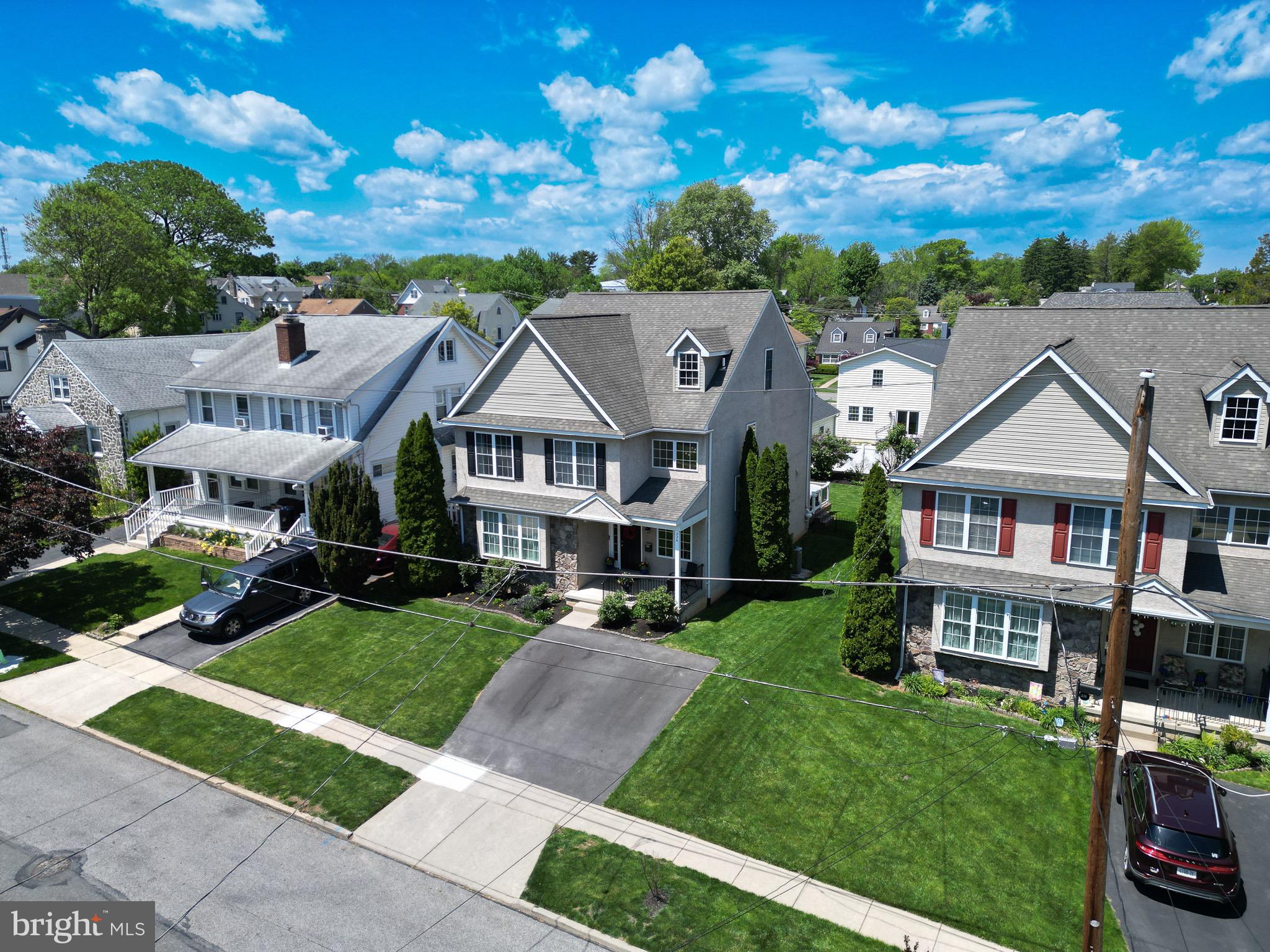 OAKMONT - Residential