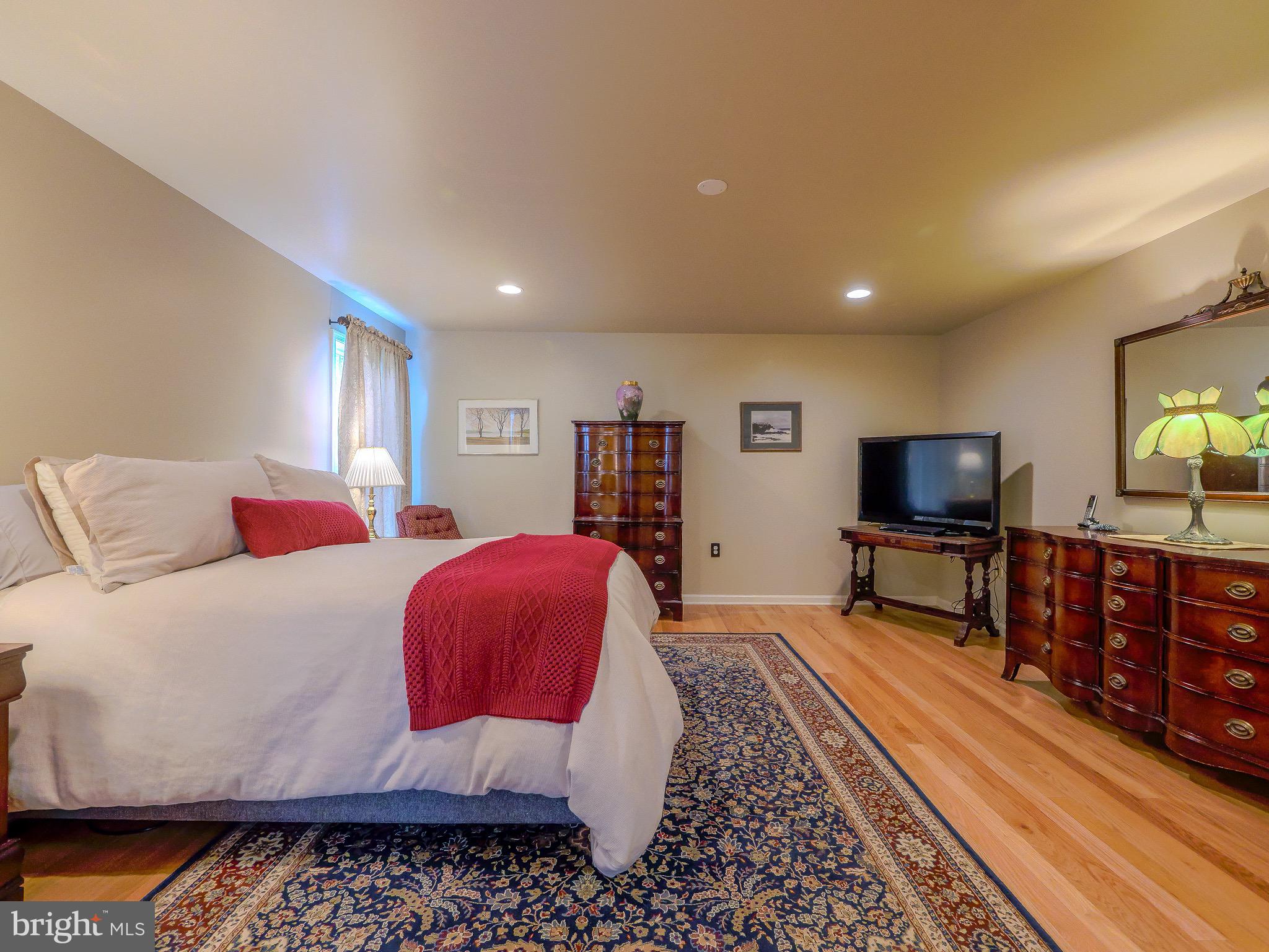 OAKMONT - Residential