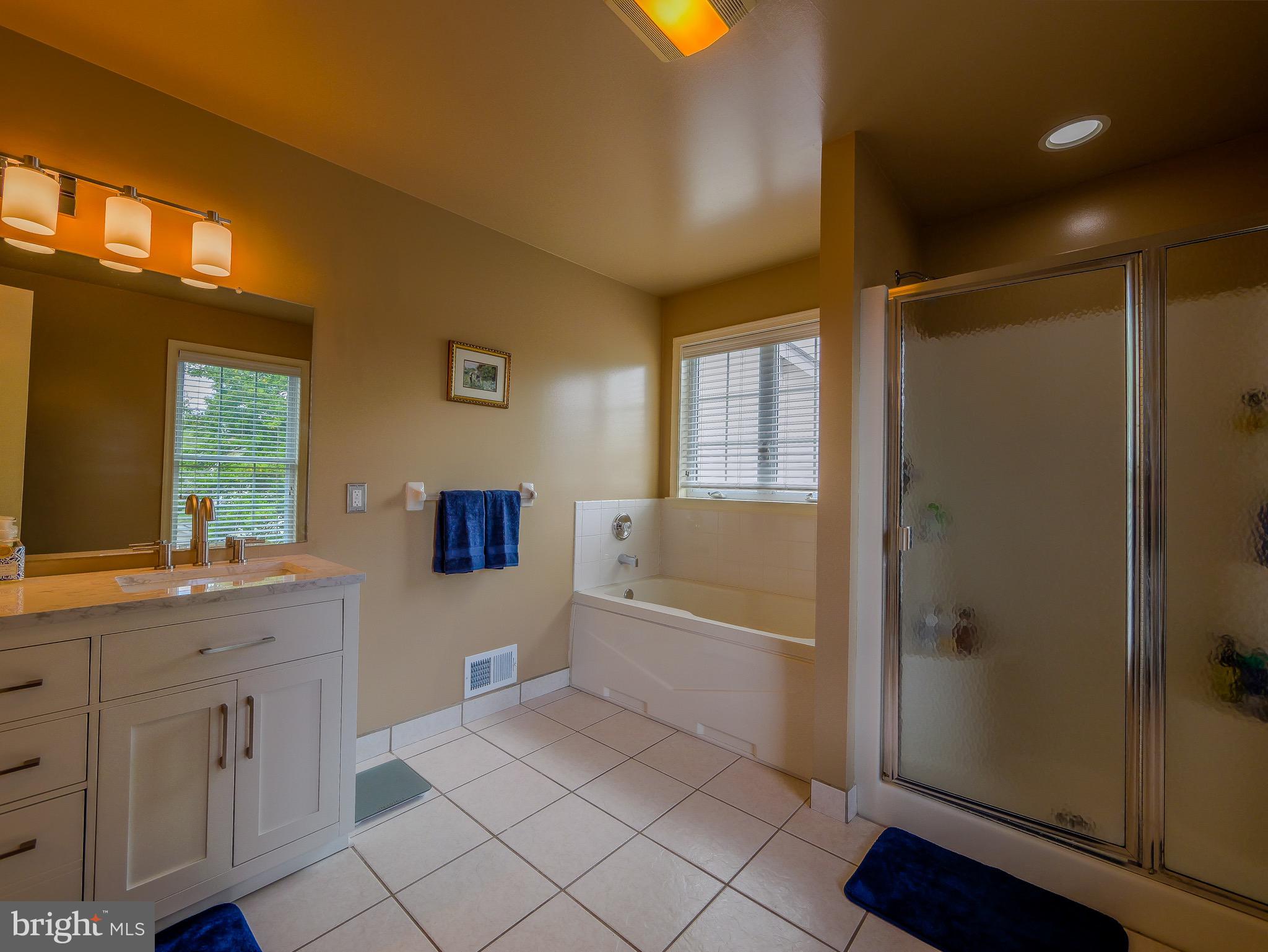 OAKMONT - Residential