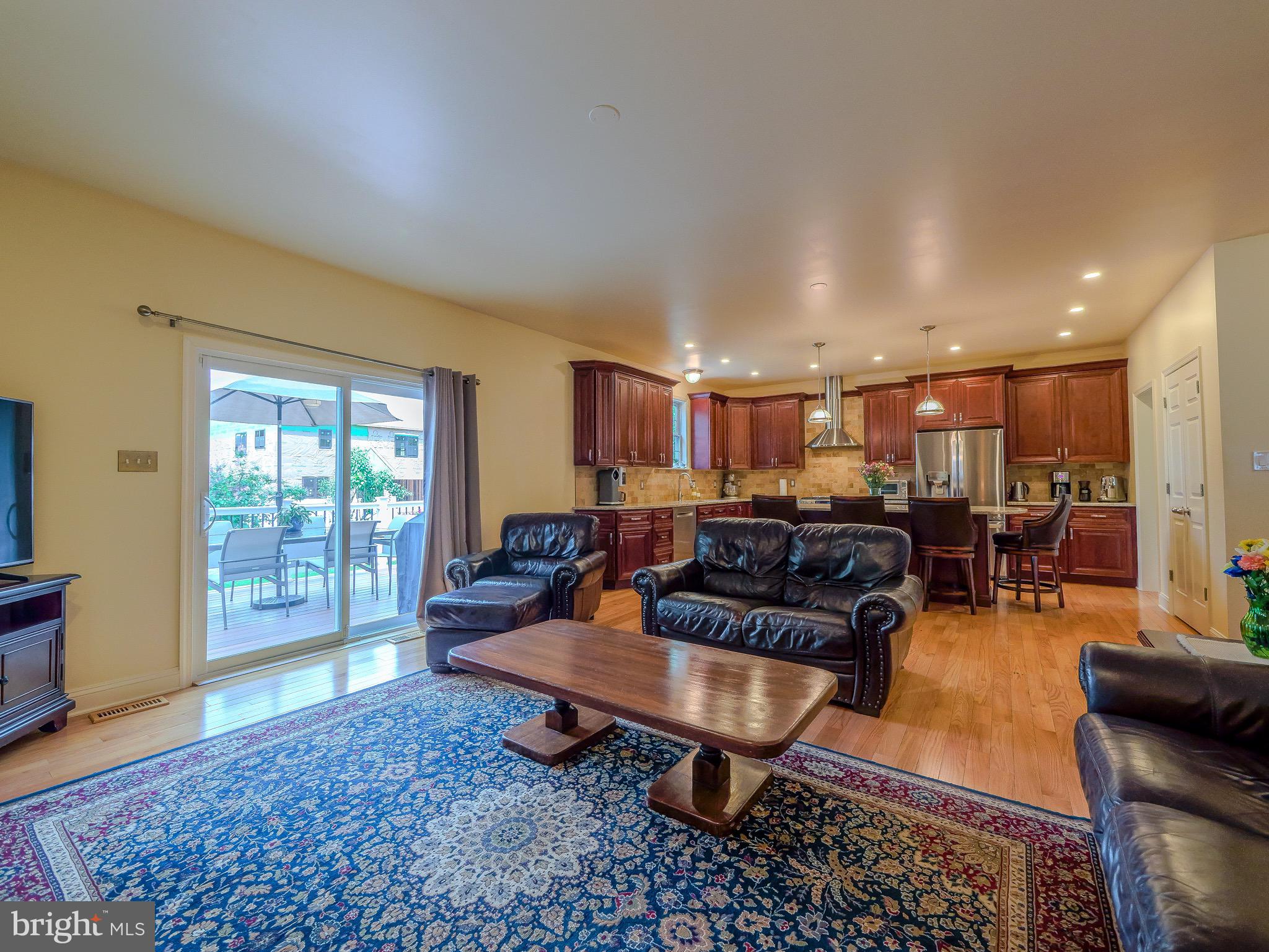 OAKMONT - Residential