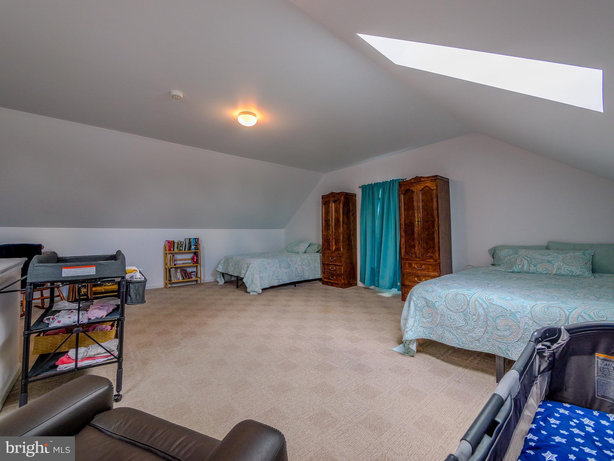 OAKMONT - Residential