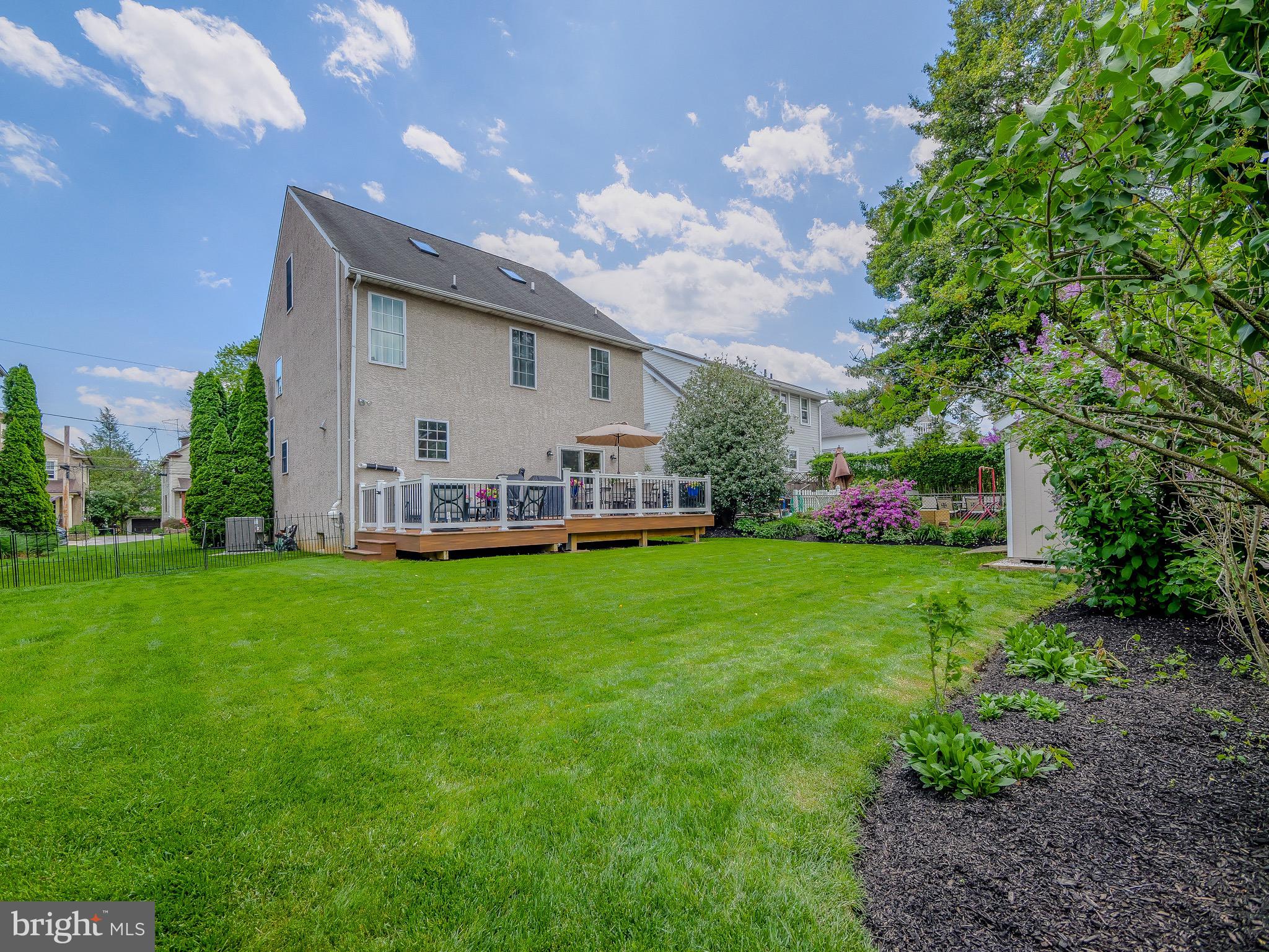 OAKMONT - Residential