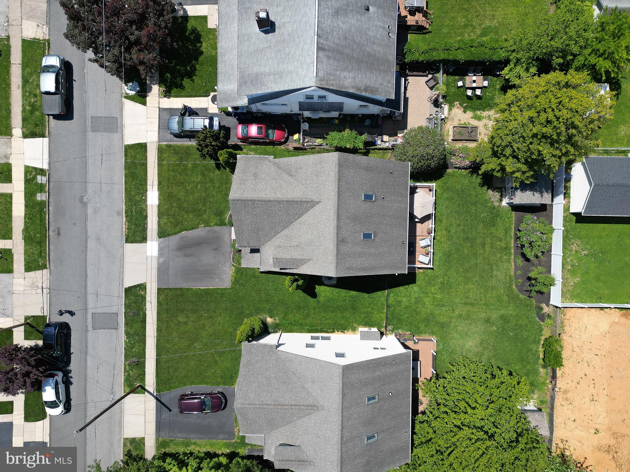 OAKMONT - Residential