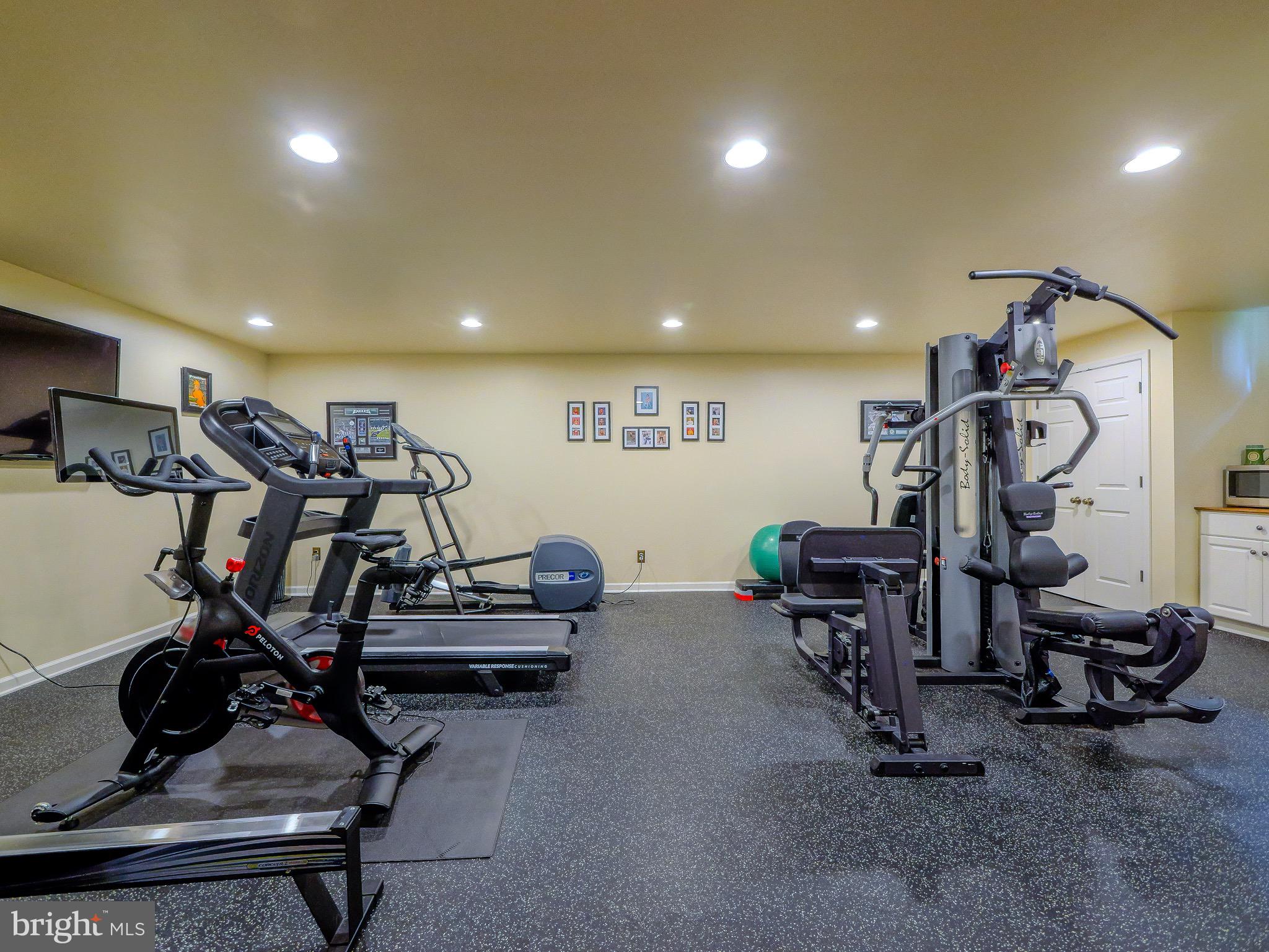 OAKMONT - Residential