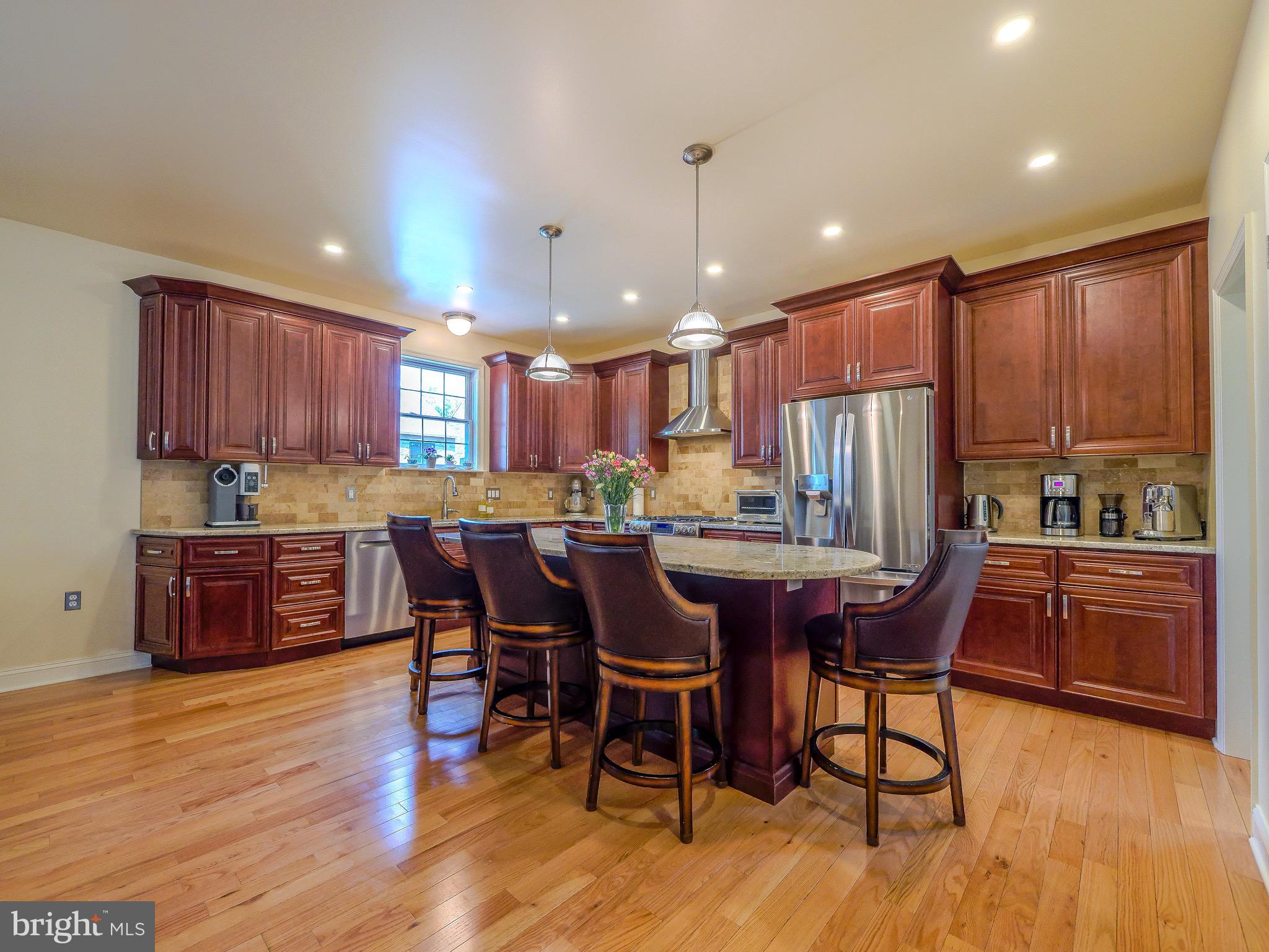 OAKMONT - Residential