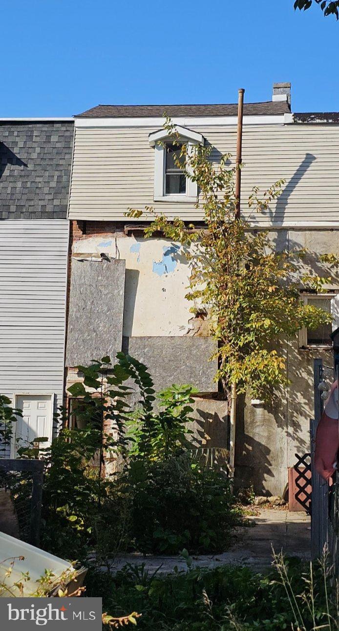 210 W UNION STREET