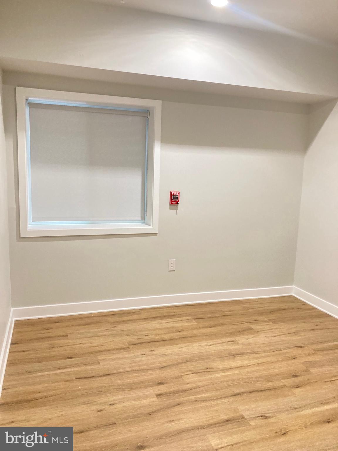 KENSINGTON - Residential Lease