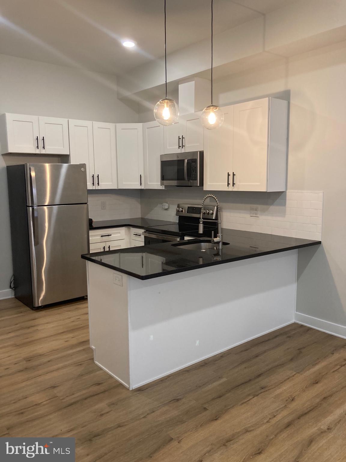 KENSINGTON - Residential Lease