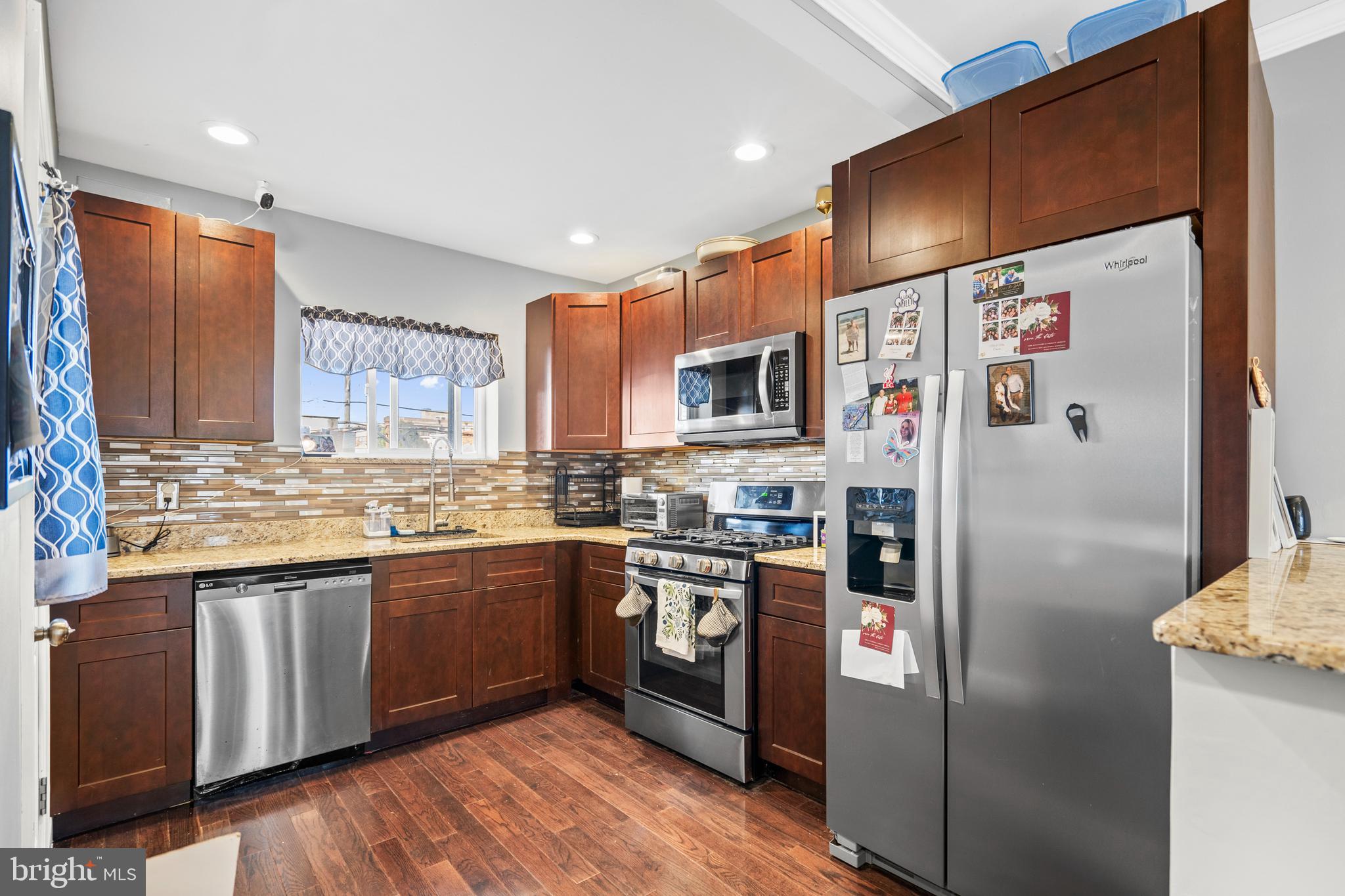 WHITMAN - Residential