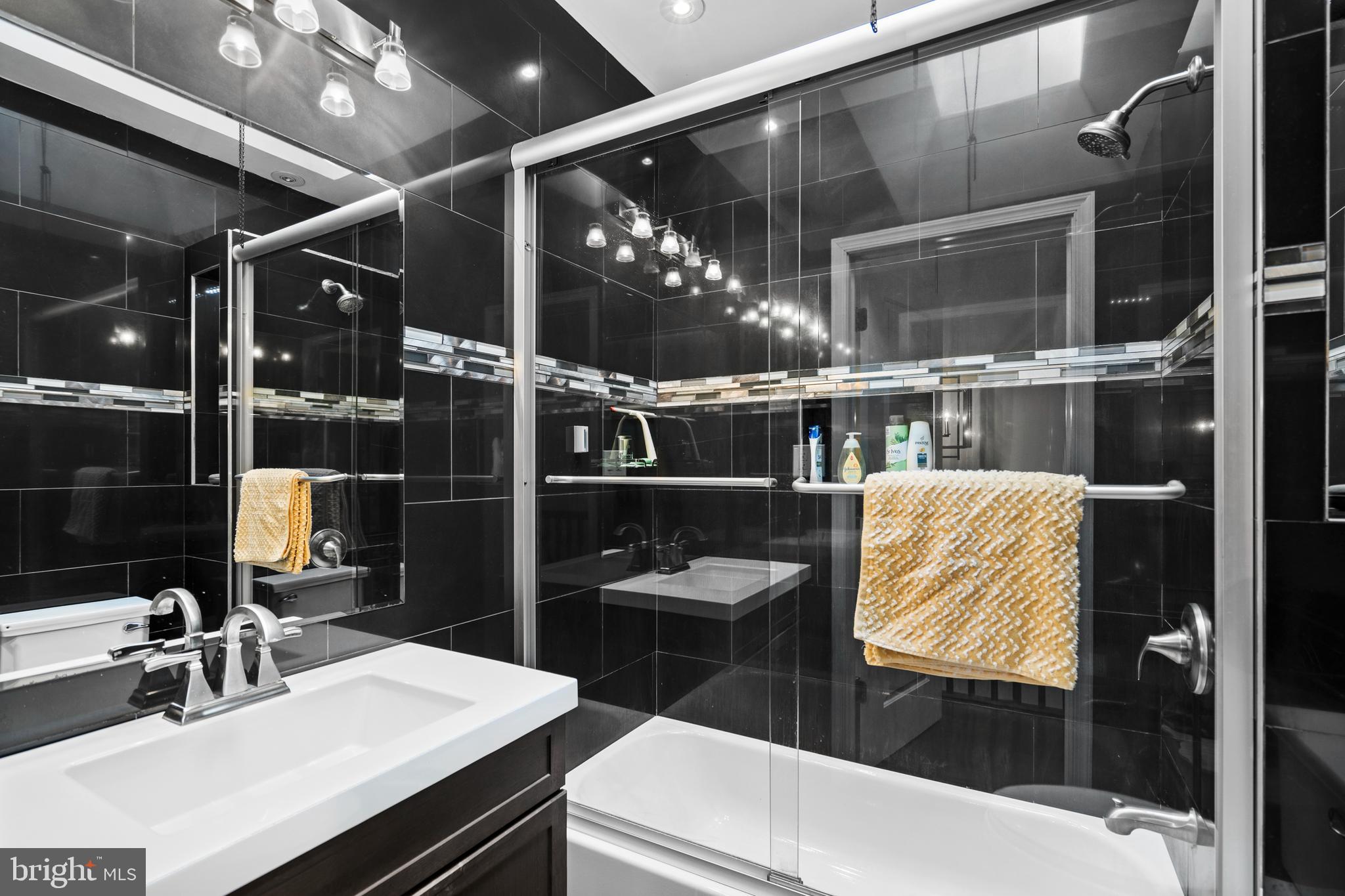 WHITMAN - Residential