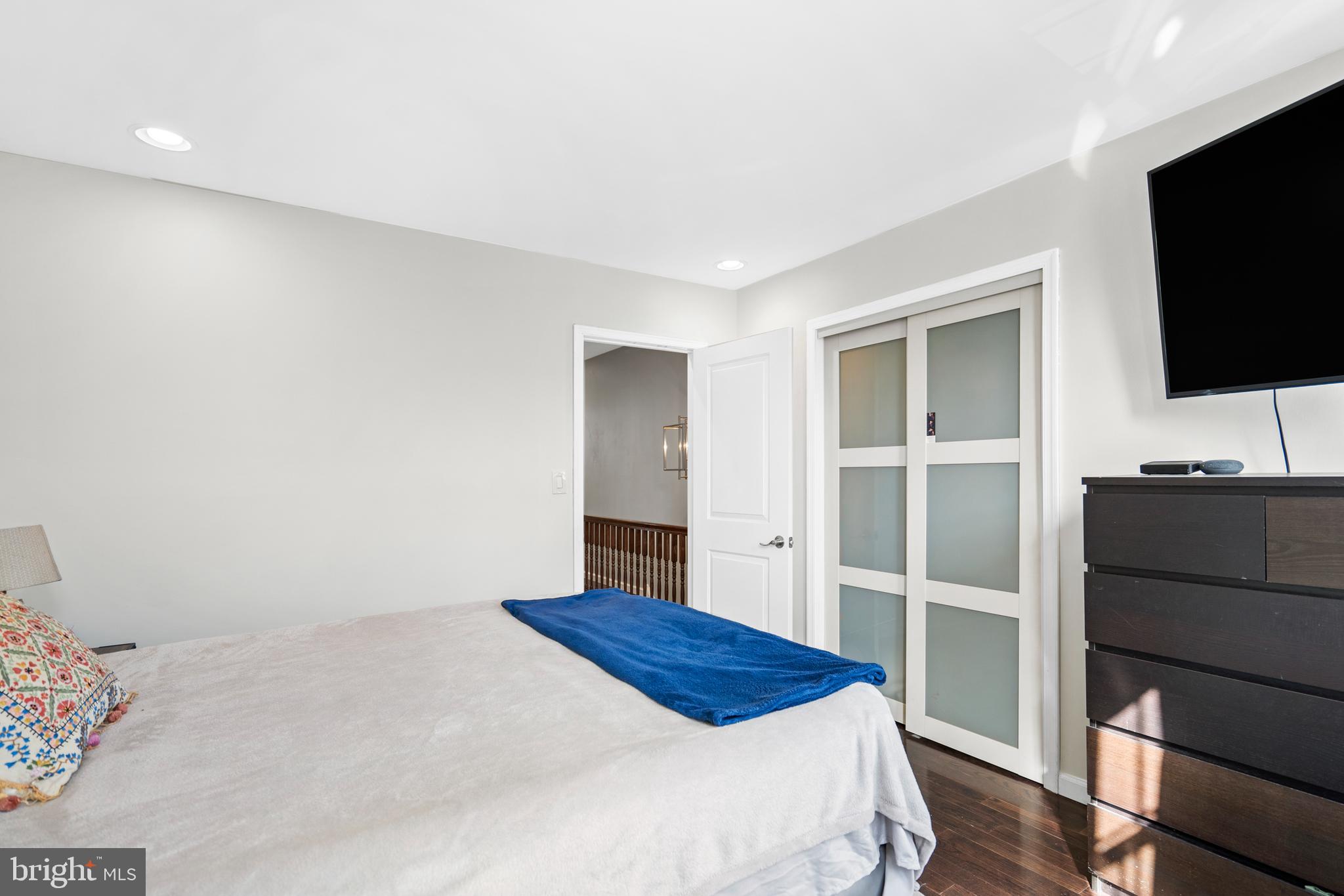 WHITMAN - Residential