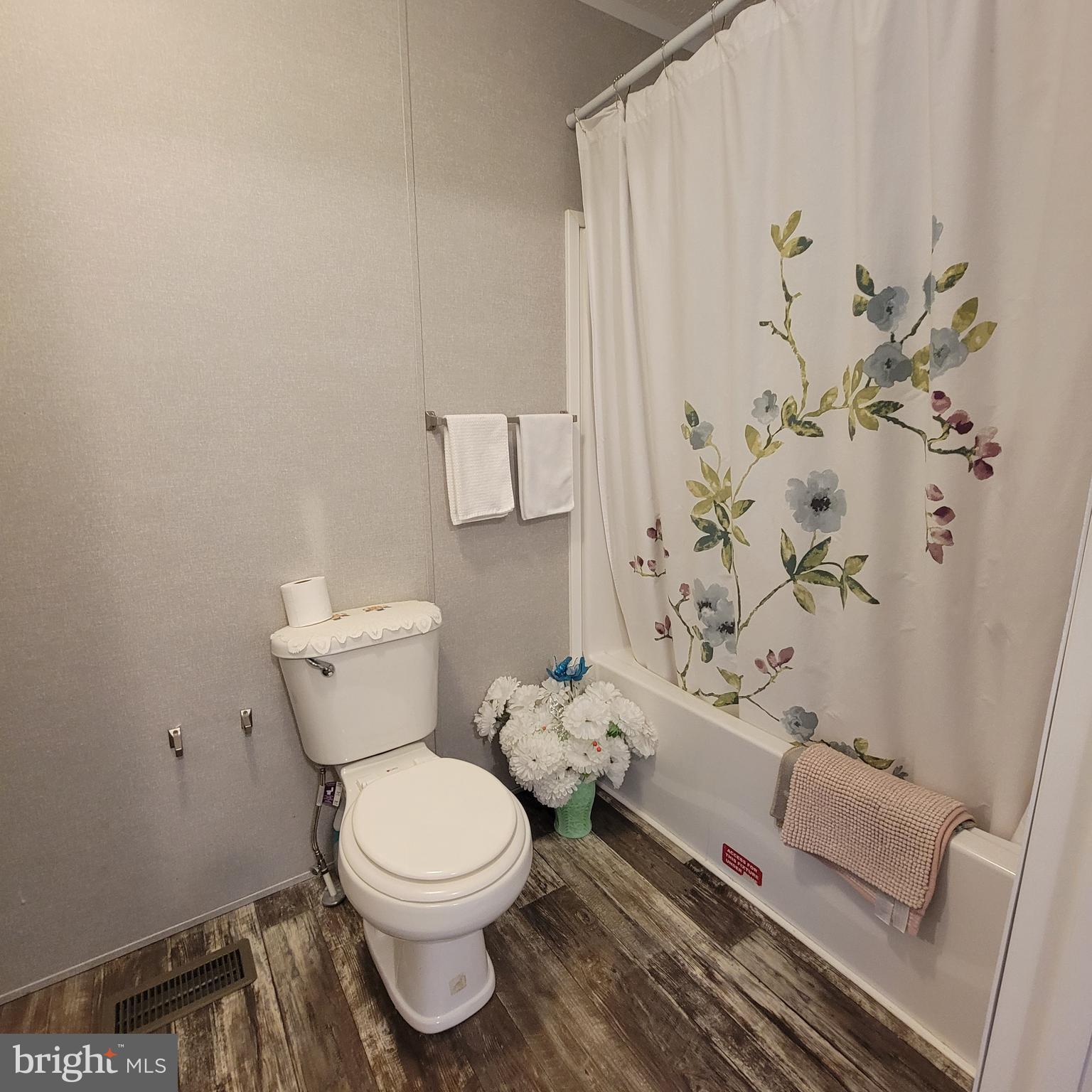 HIDDEN VALLEY ESTATES - Residential