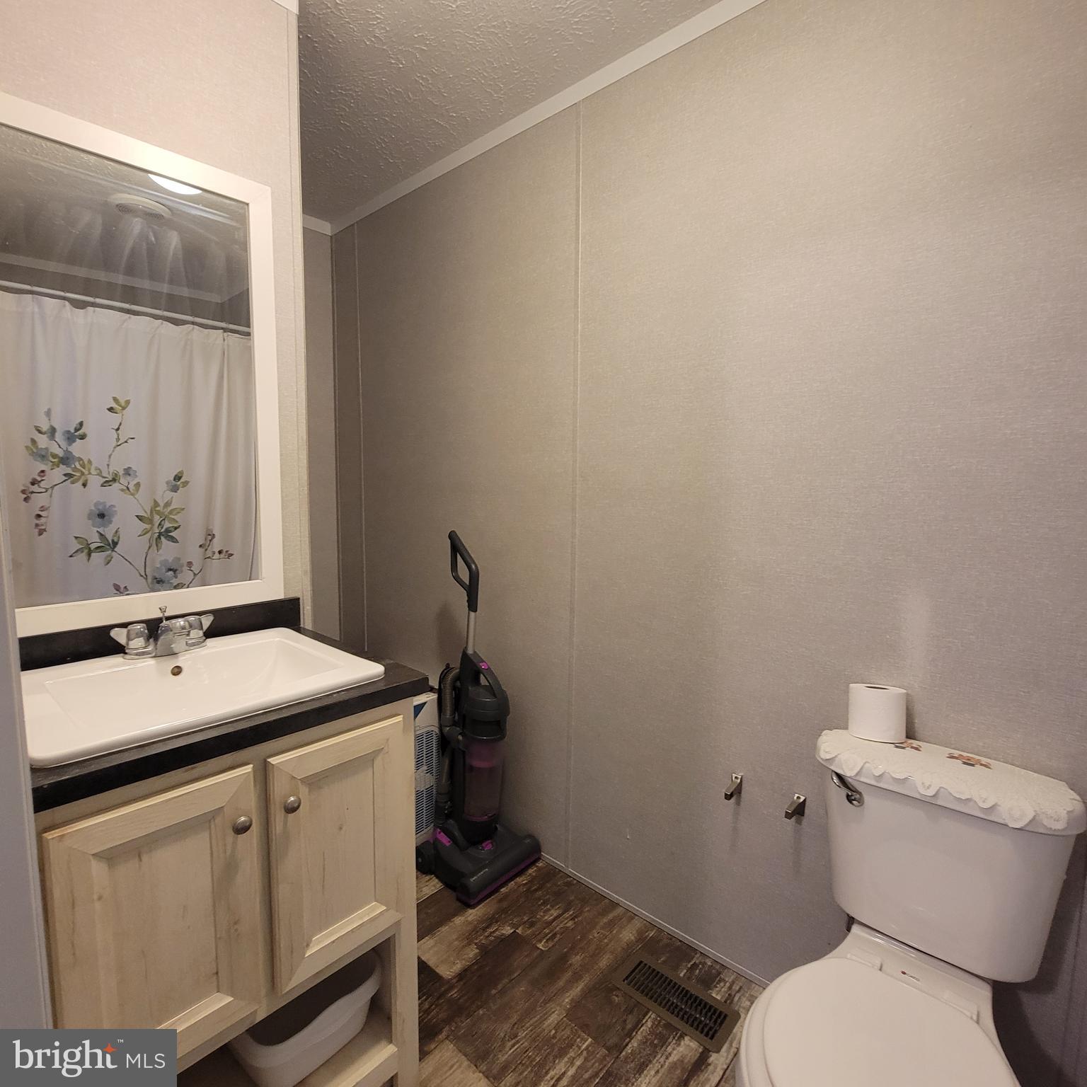 HIDDEN VALLEY ESTATES - Residential