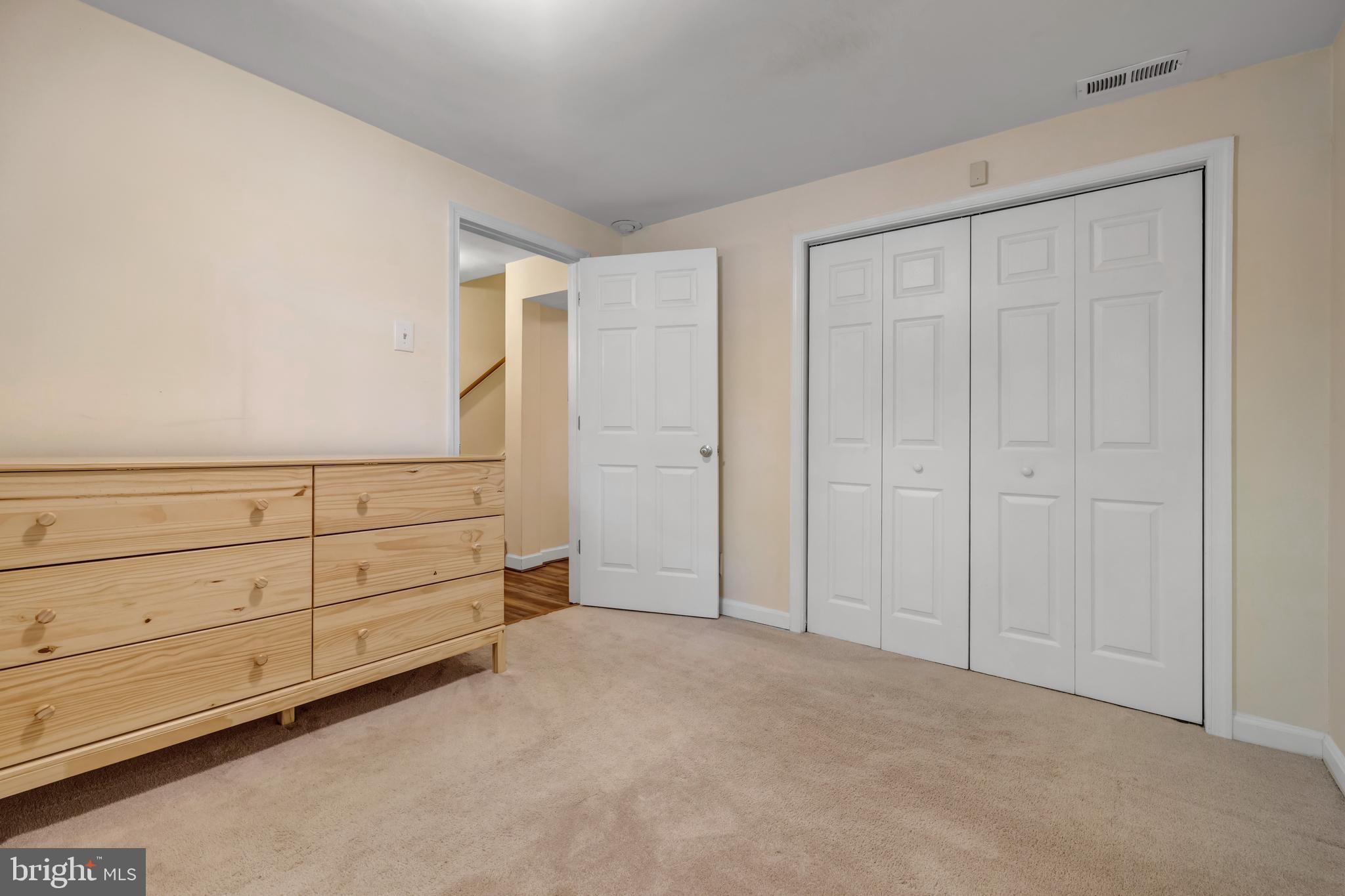 WOODSIDE MEWS - Residential Lease