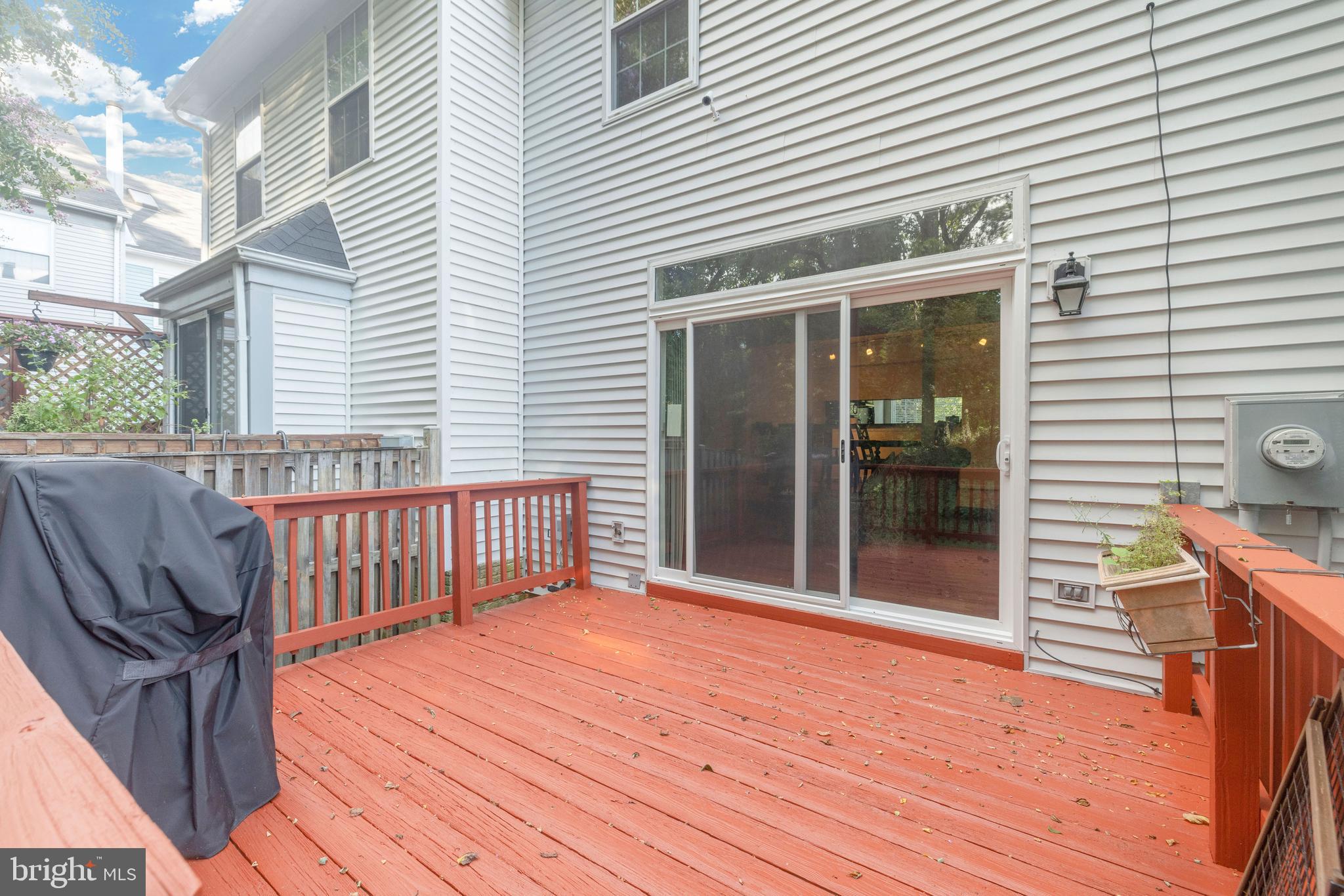 WOODSIDE MEWS - Residential Lease