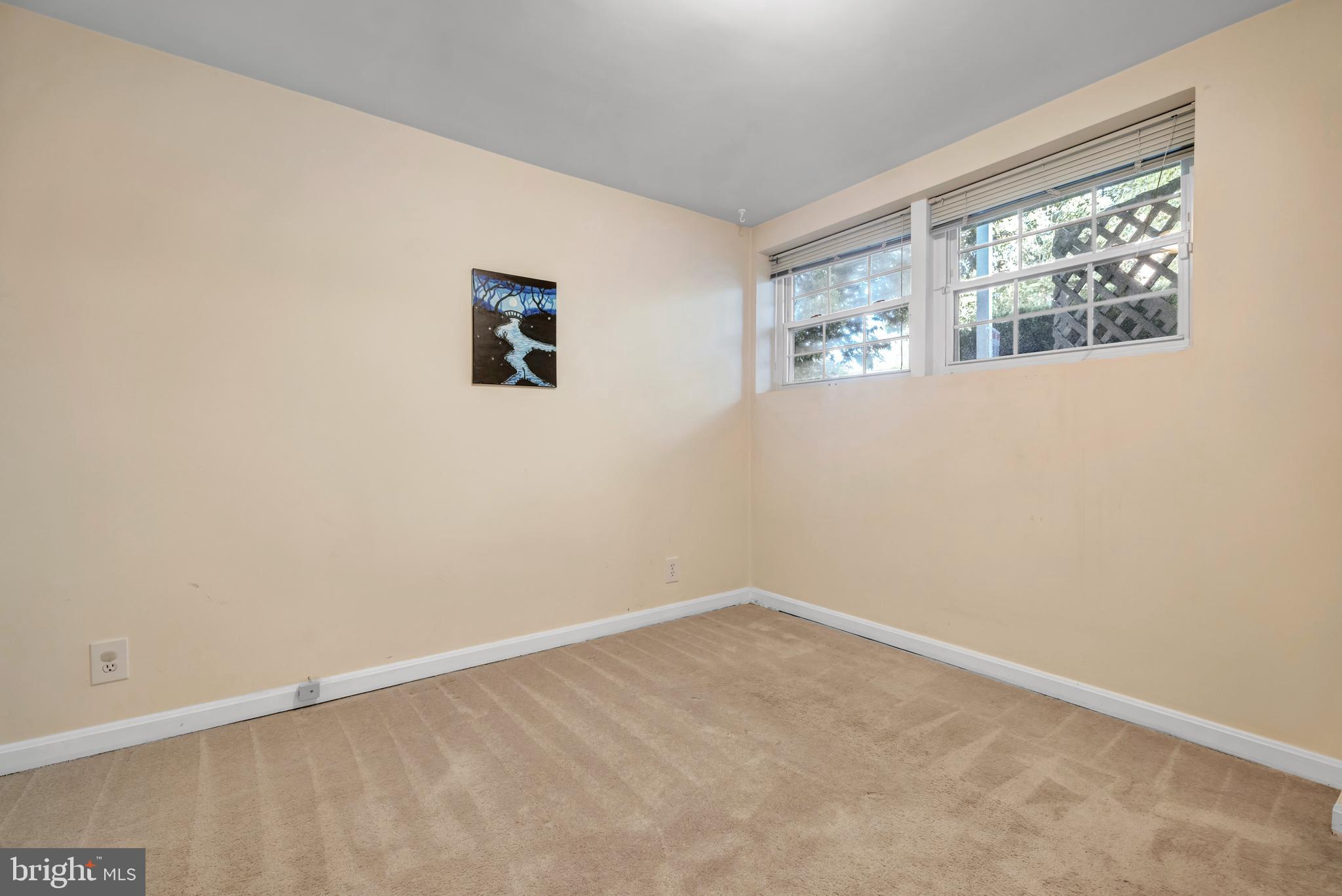 WOODSIDE MEWS - Residential Lease