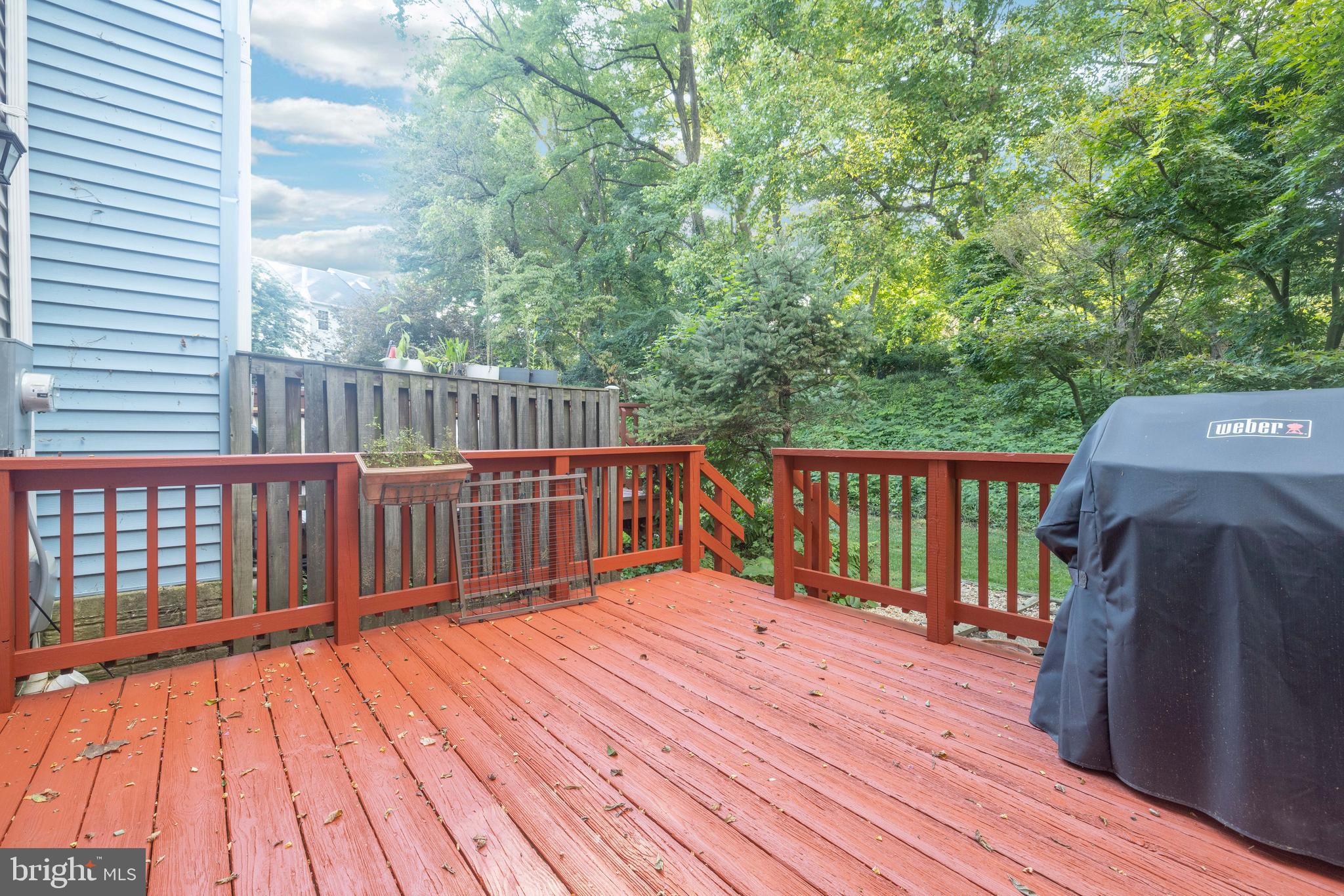 WOODSIDE MEWS - Residential Lease