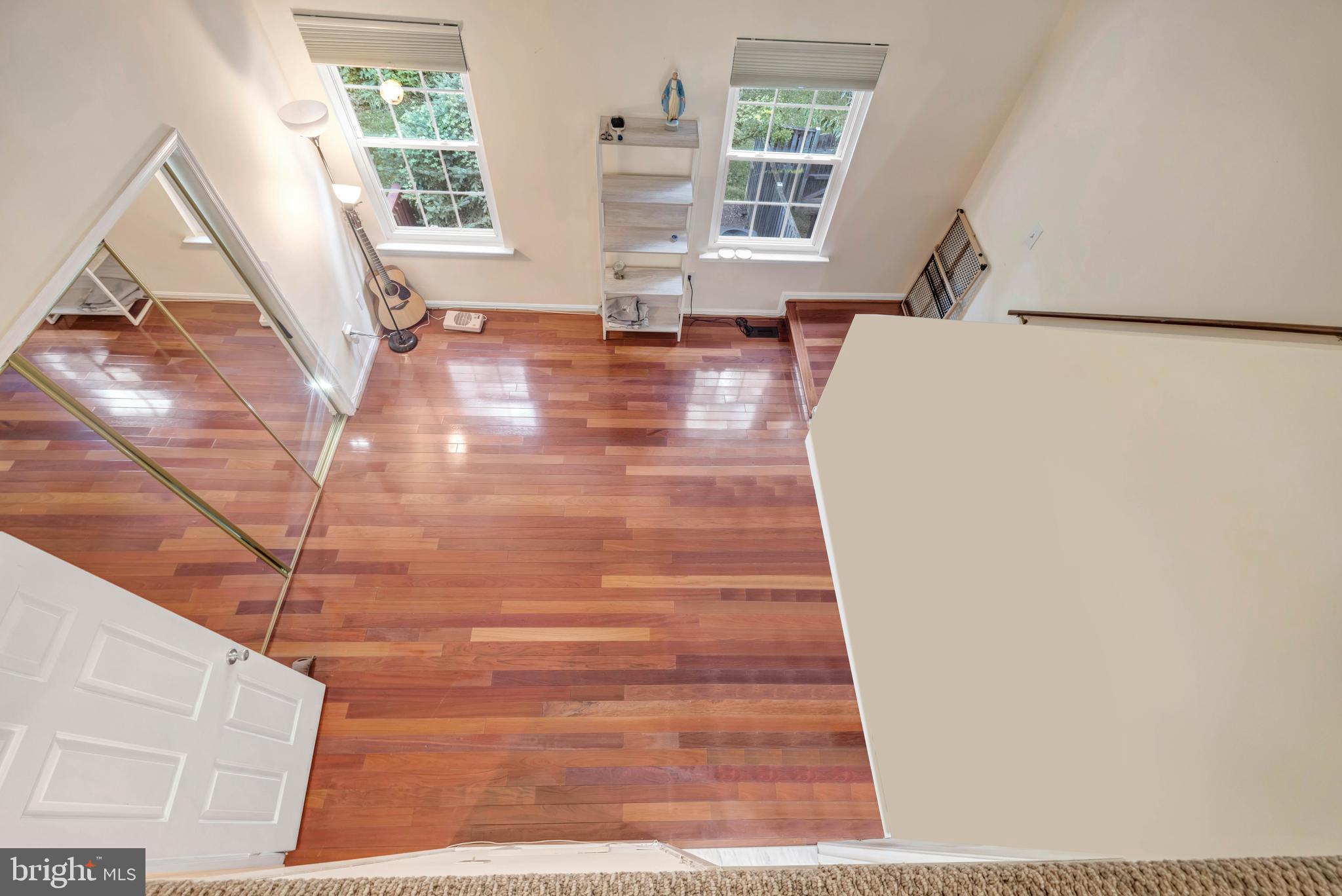 WOODSIDE MEWS - Residential Lease