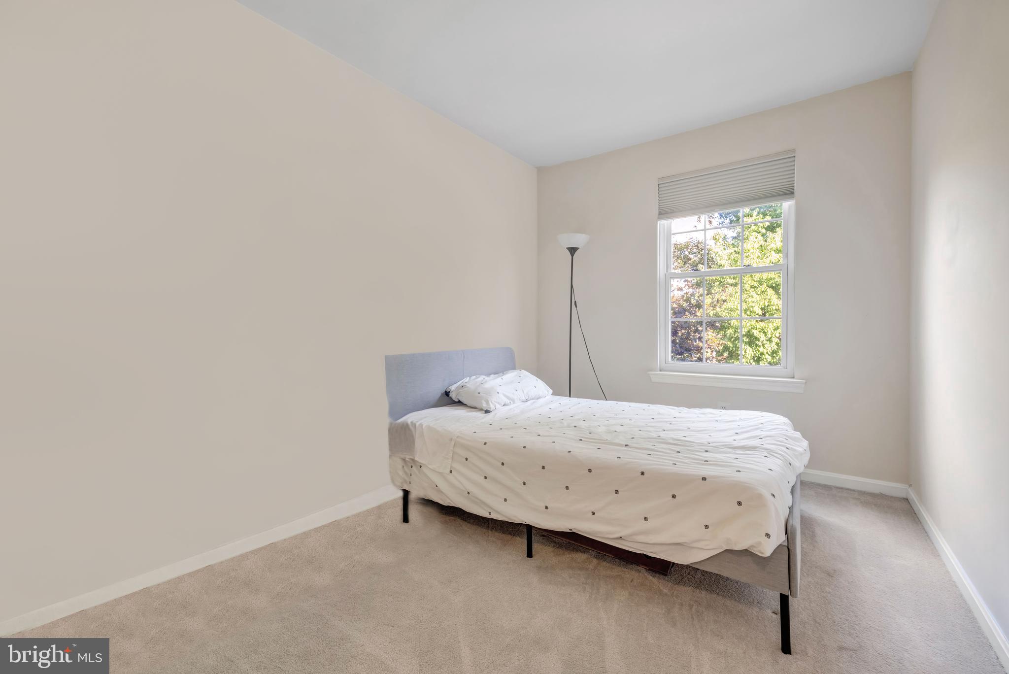 WOODSIDE MEWS - Residential Lease