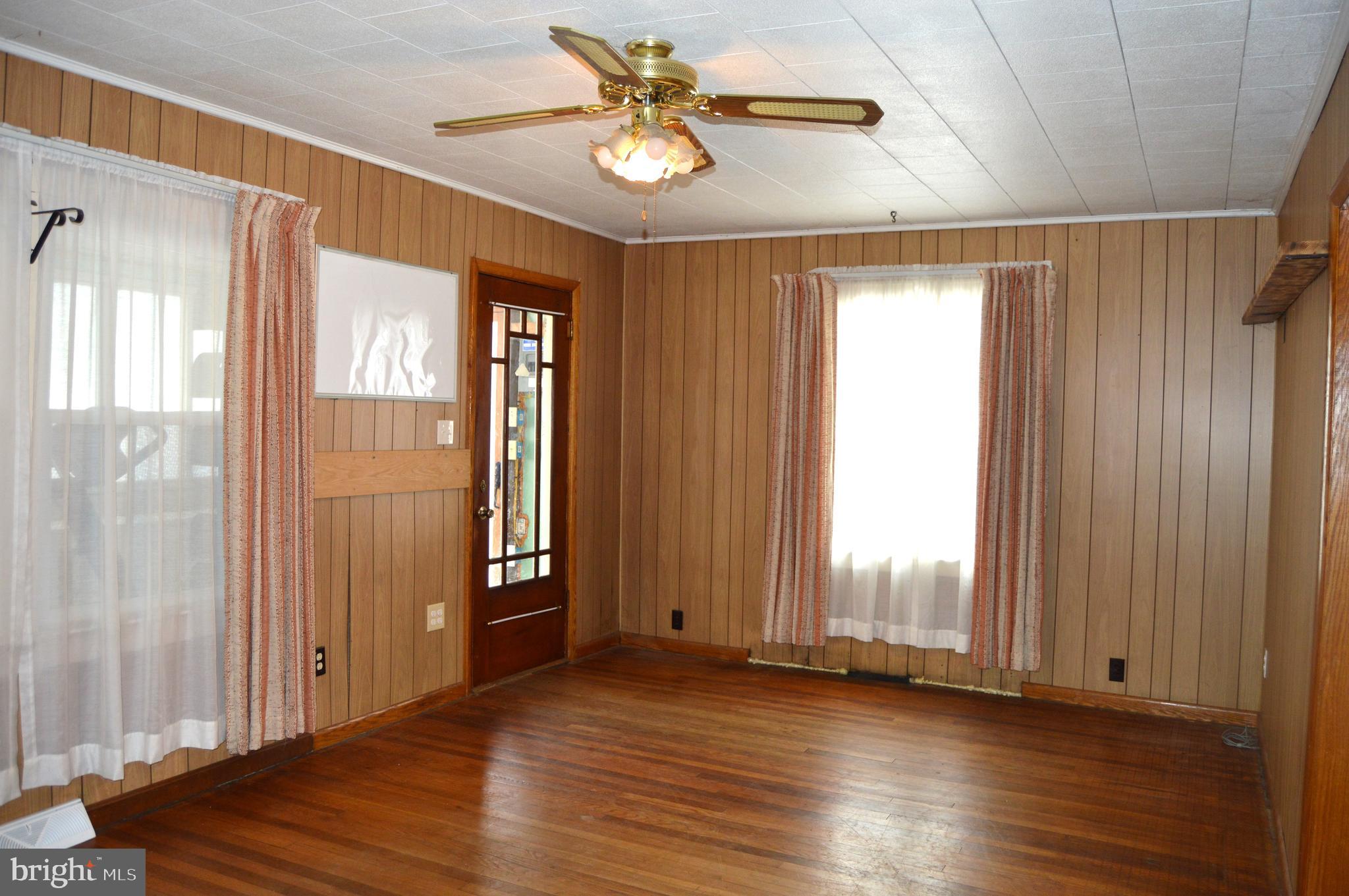 OAKLAND - Residential