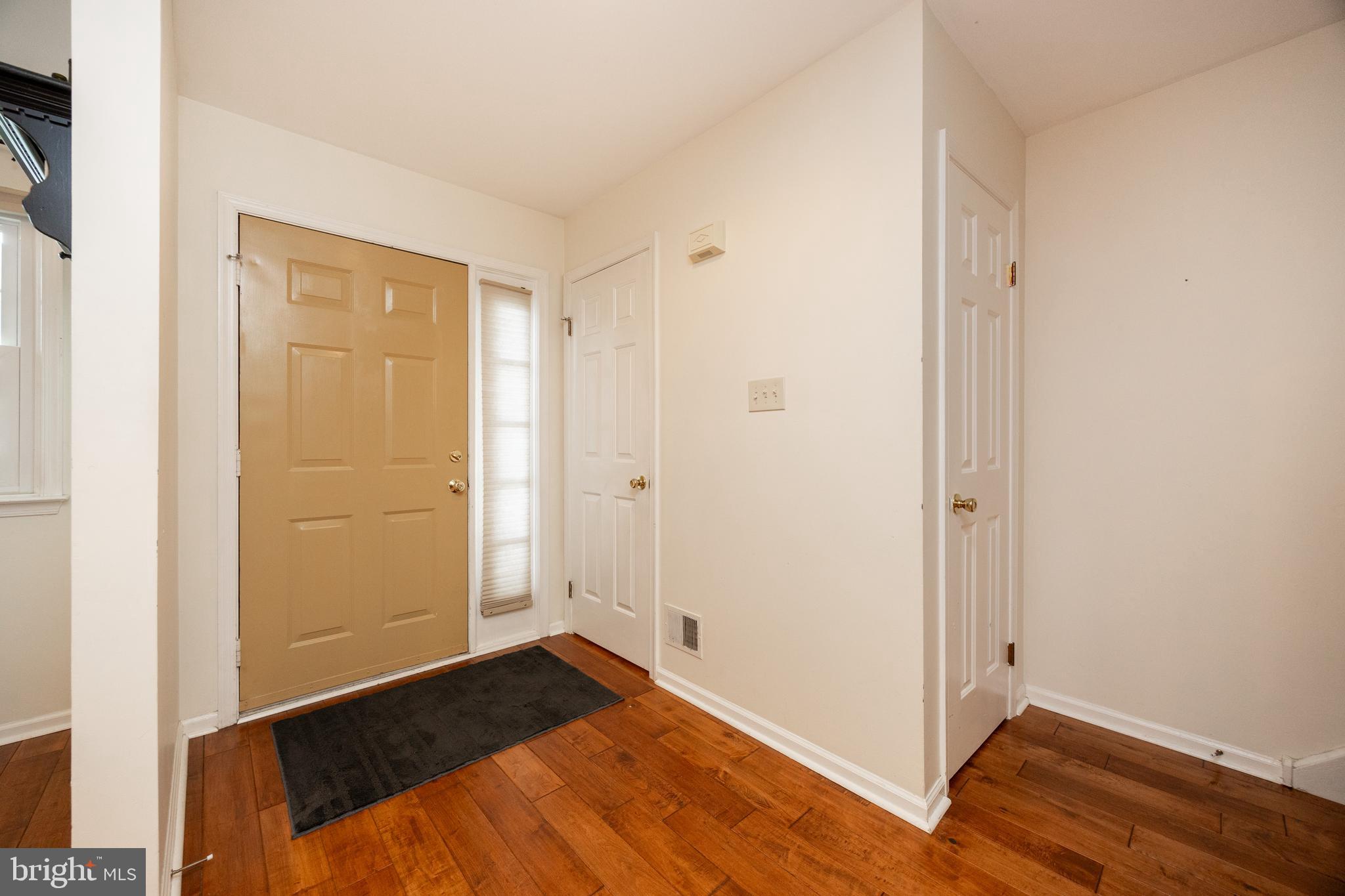 1605 N GLEN DRIVE 1605