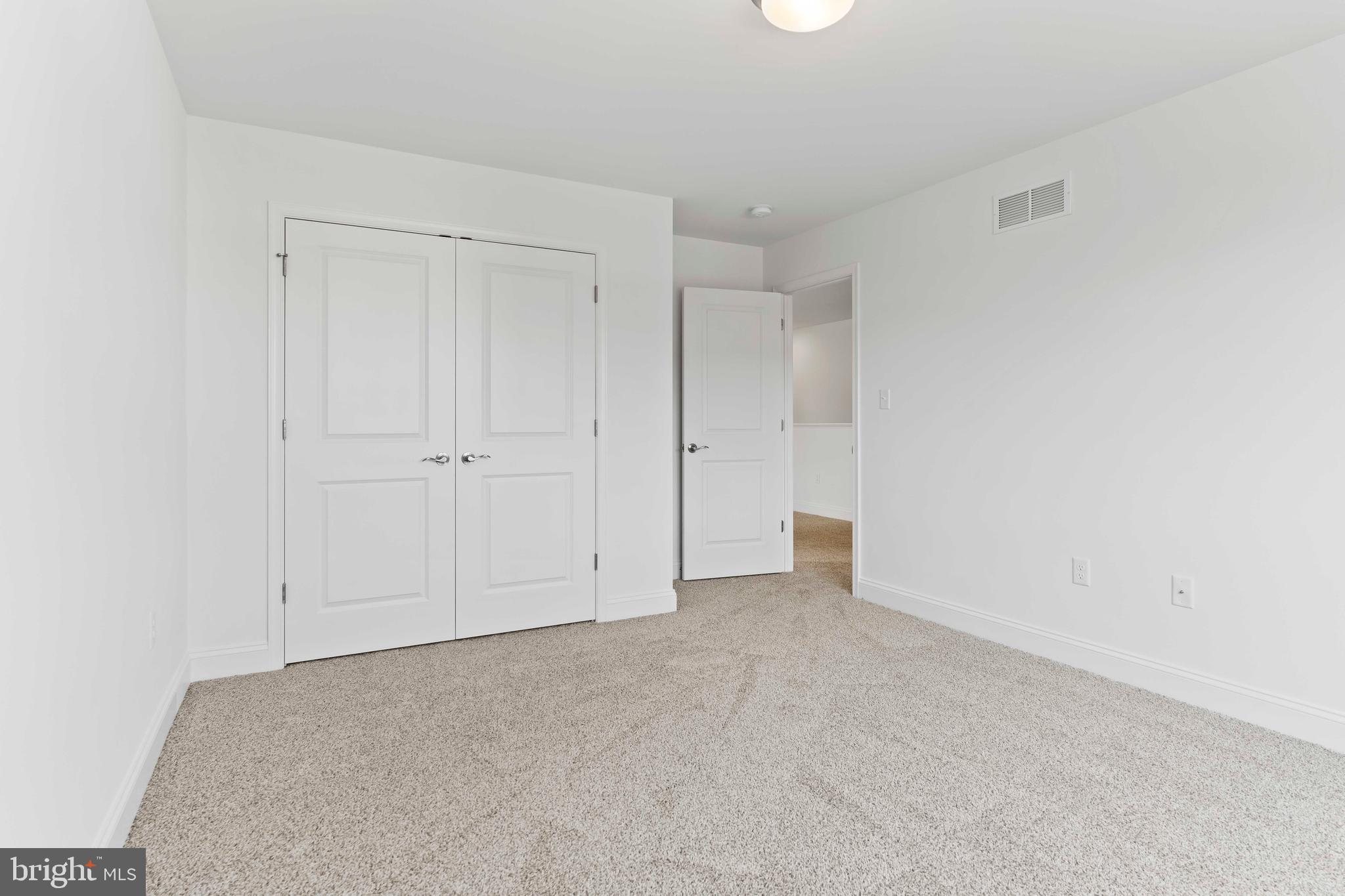 AUTUMN CHASE - Residential