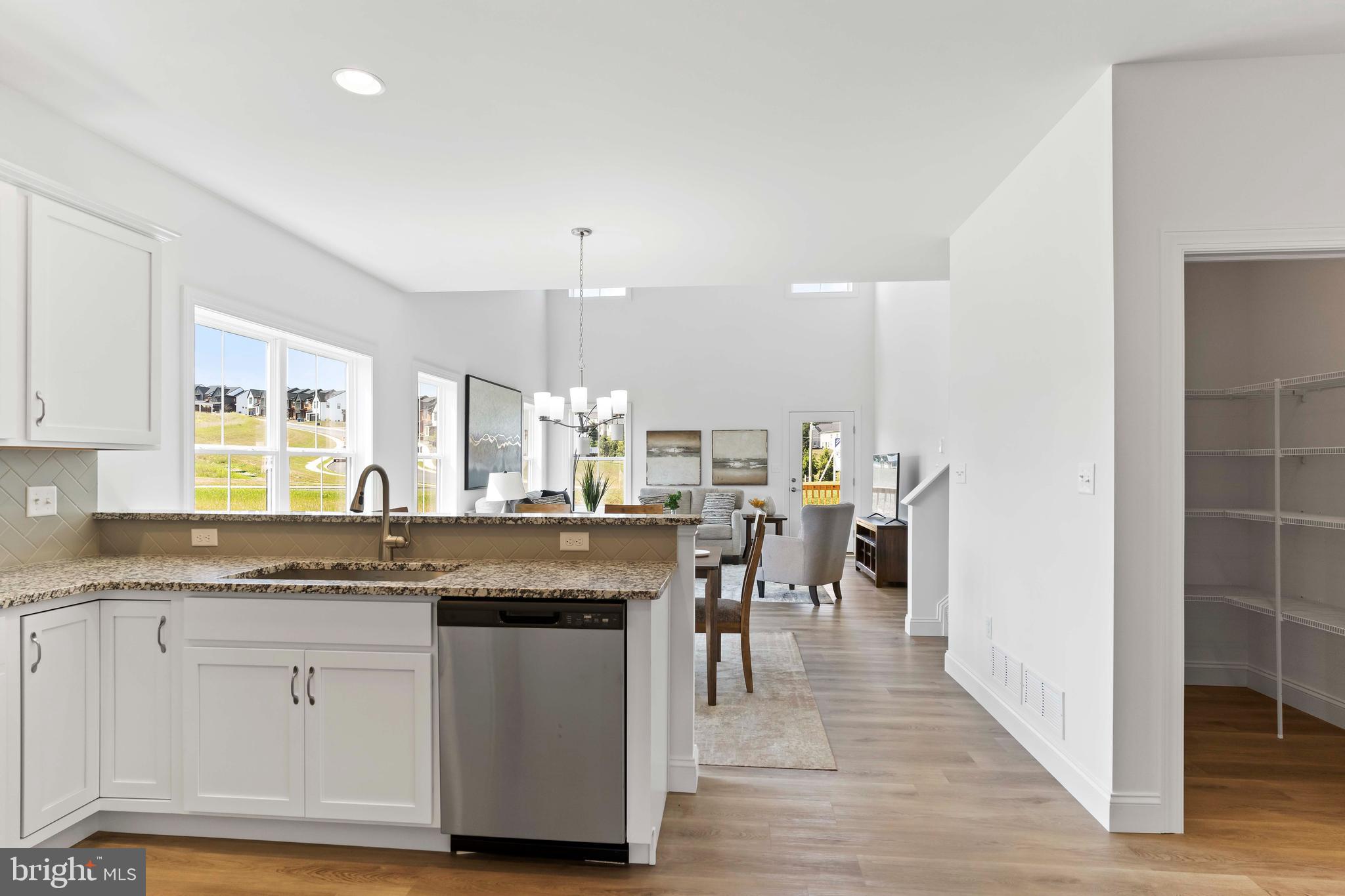 AUTUMN CHASE - Residential