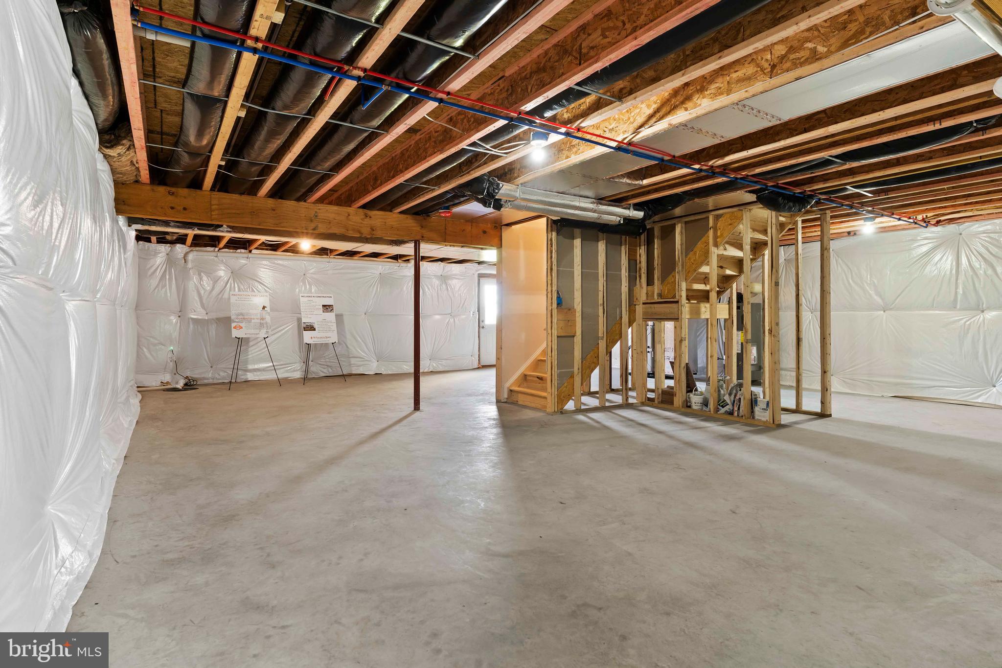 AUTUMN CHASE - Residential