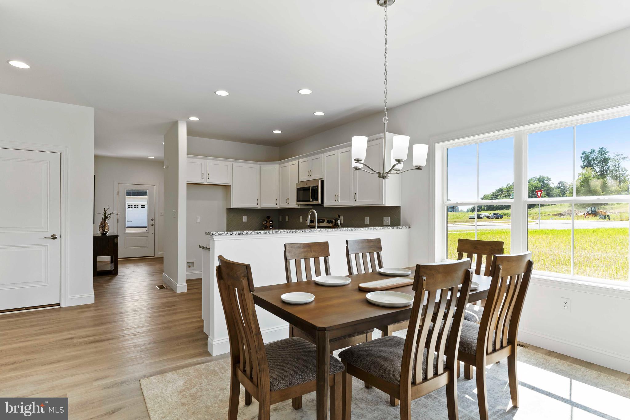 AUTUMN CHASE - Residential