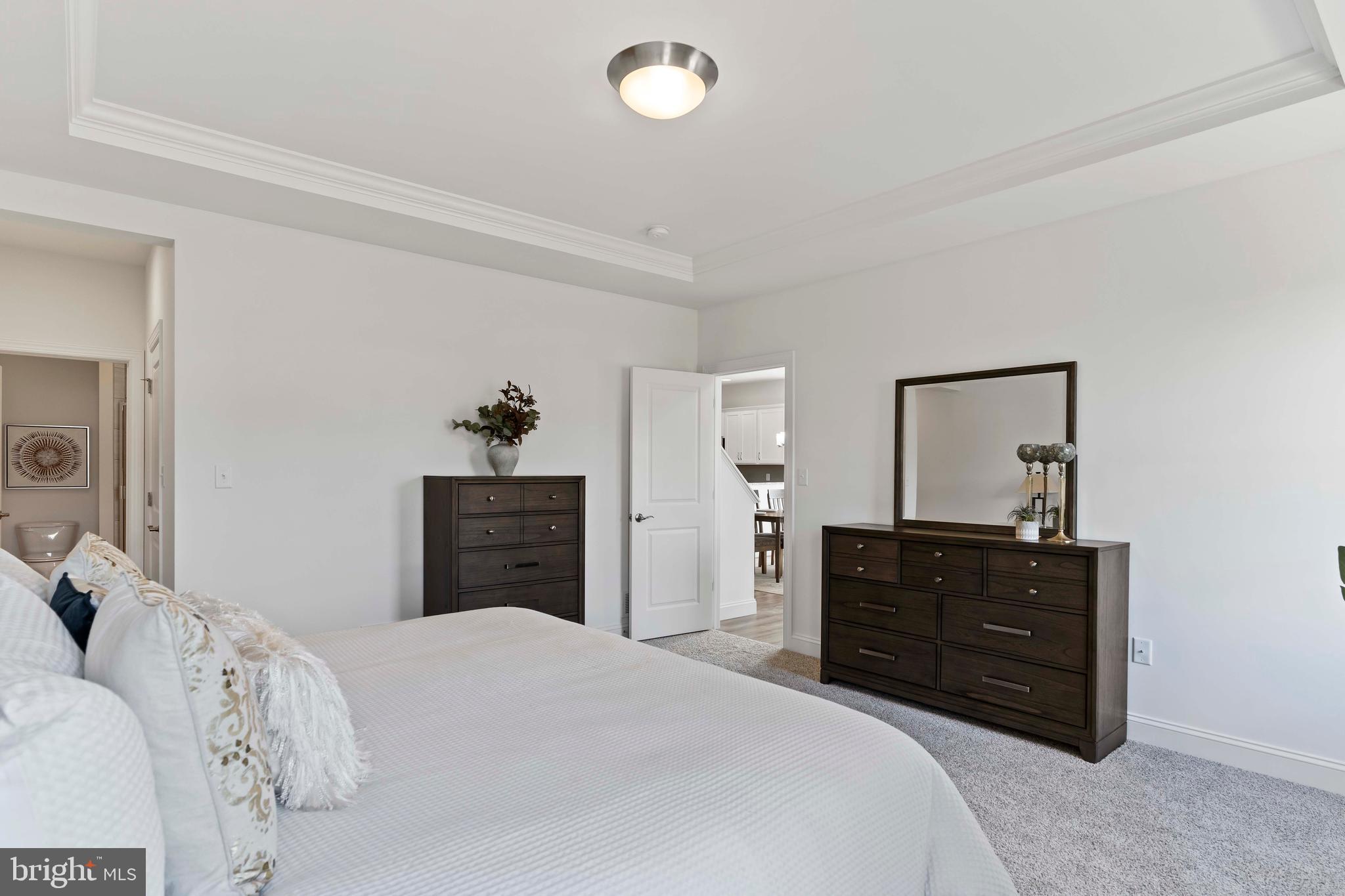 AUTUMN CHASE - Residential