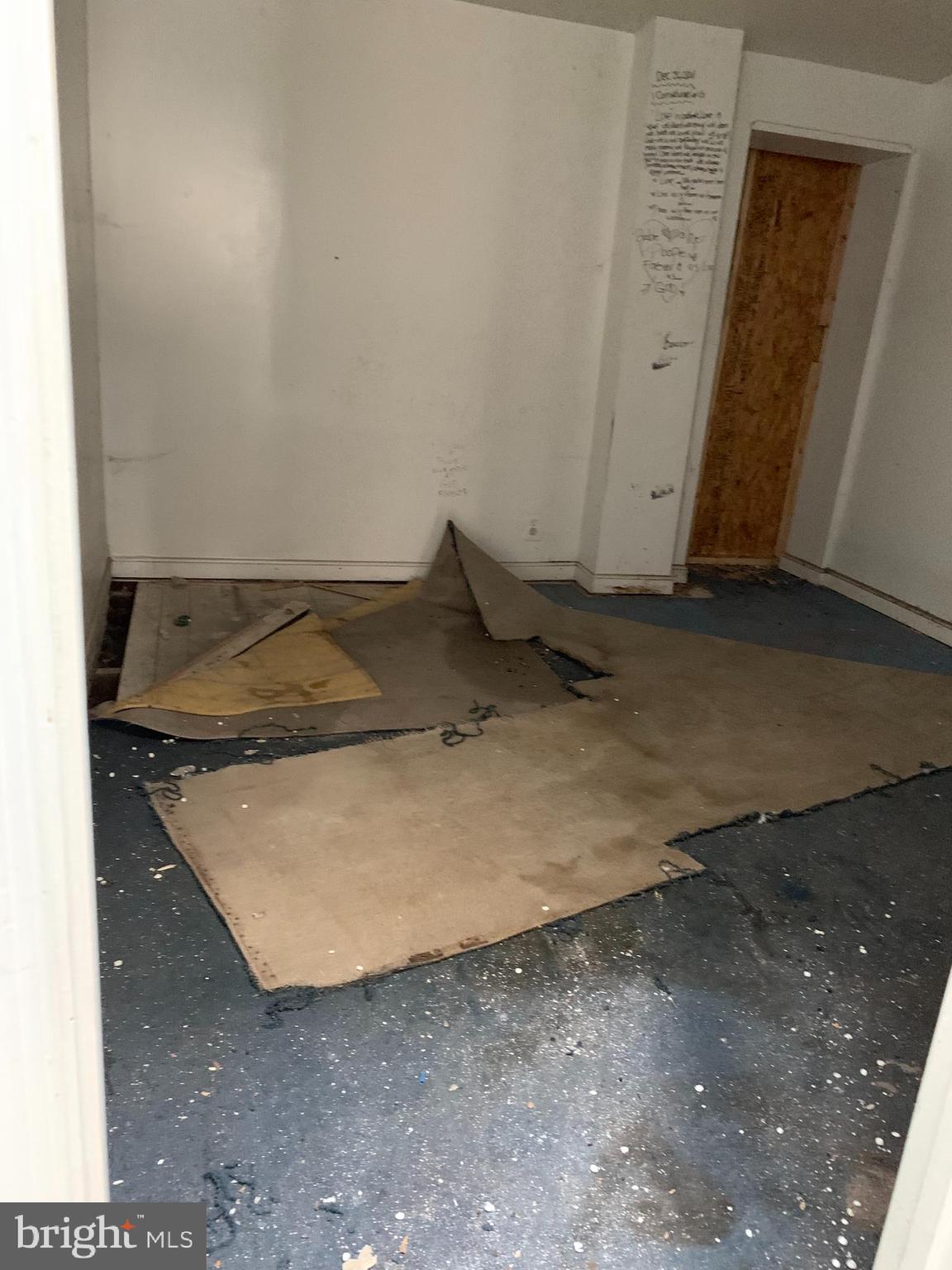 WASHINGTON VILLAGE - Residential