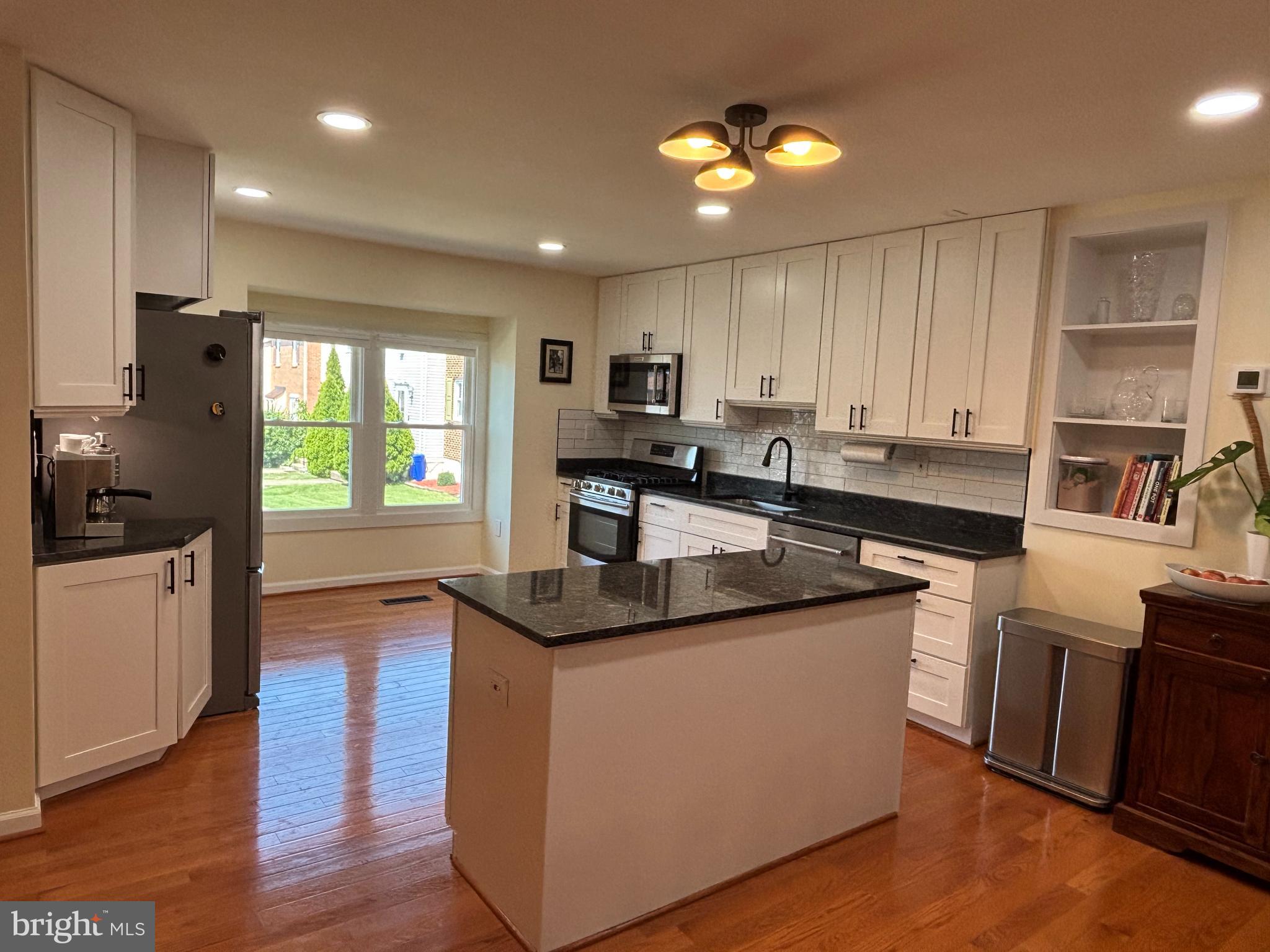 3027 WHITE BIRCH COURT