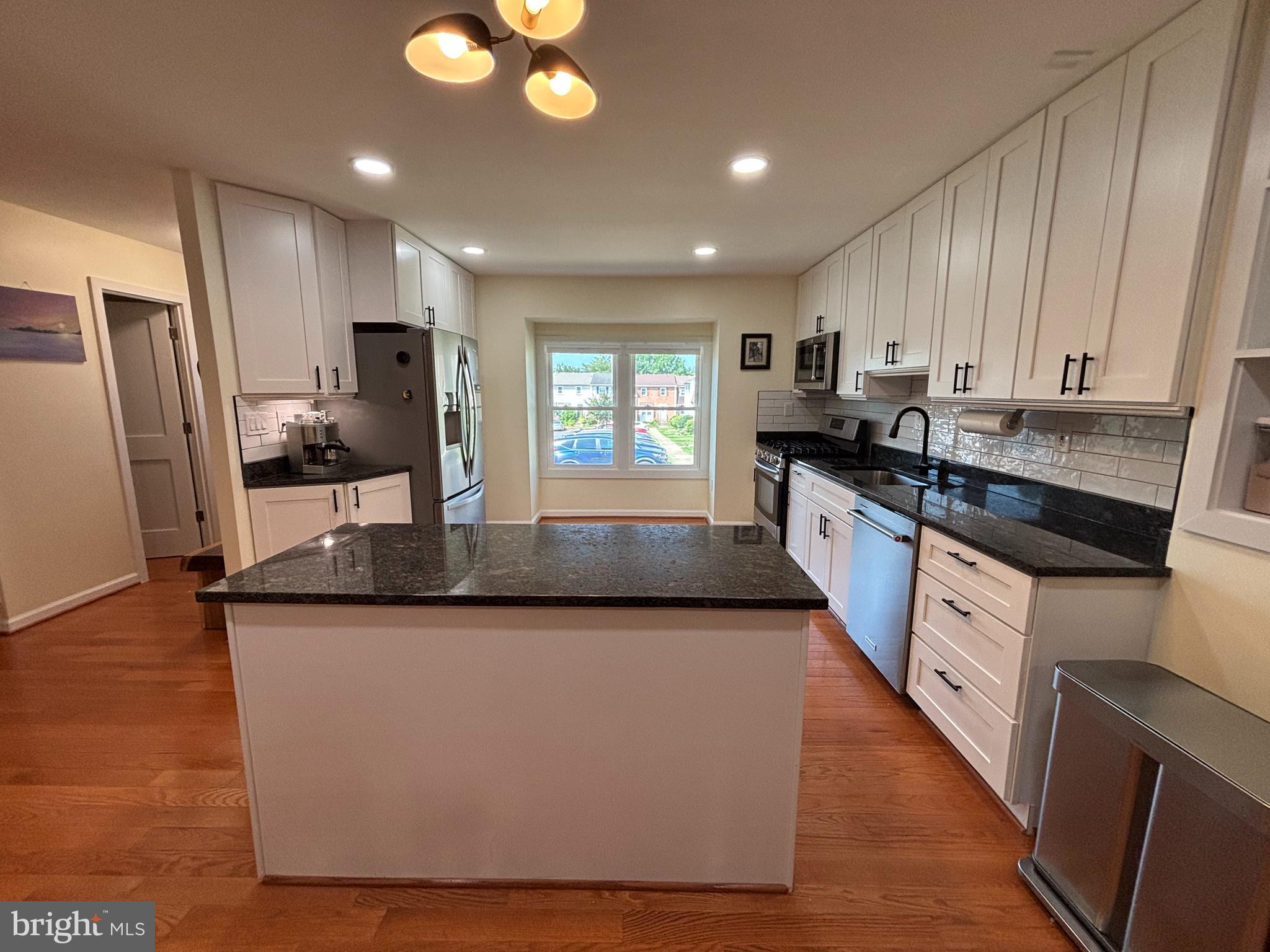 3027 WHITE BIRCH COURT