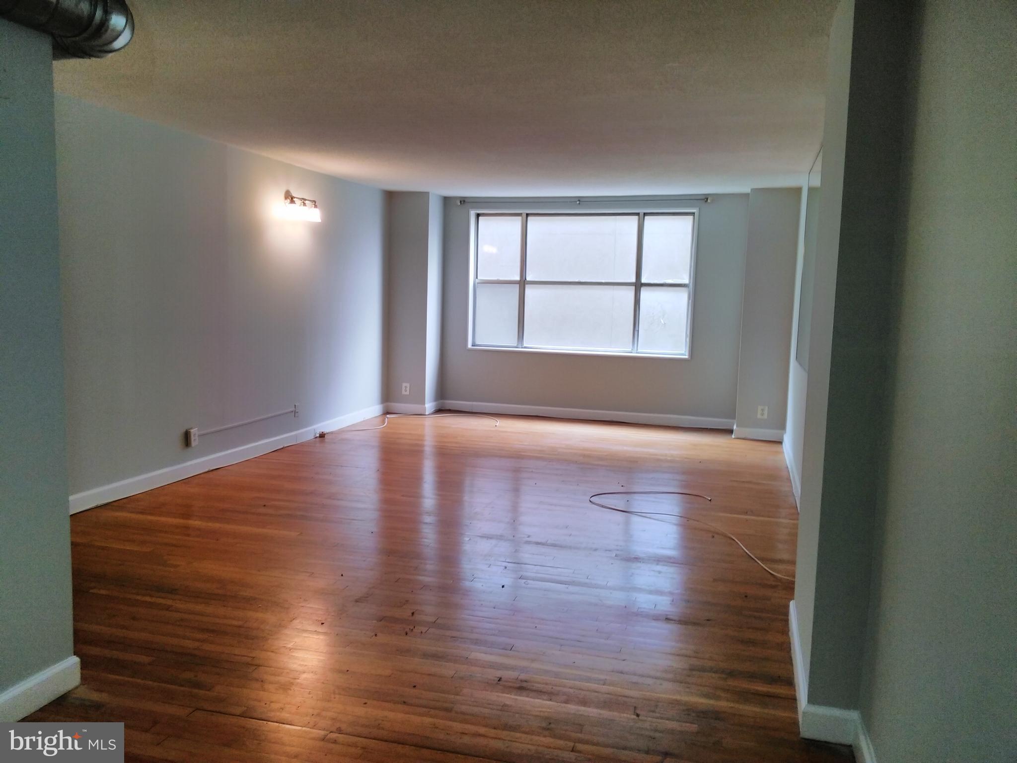 MOUNT VERNON PLACE HISTORIC DISTRICT - Residential Lease