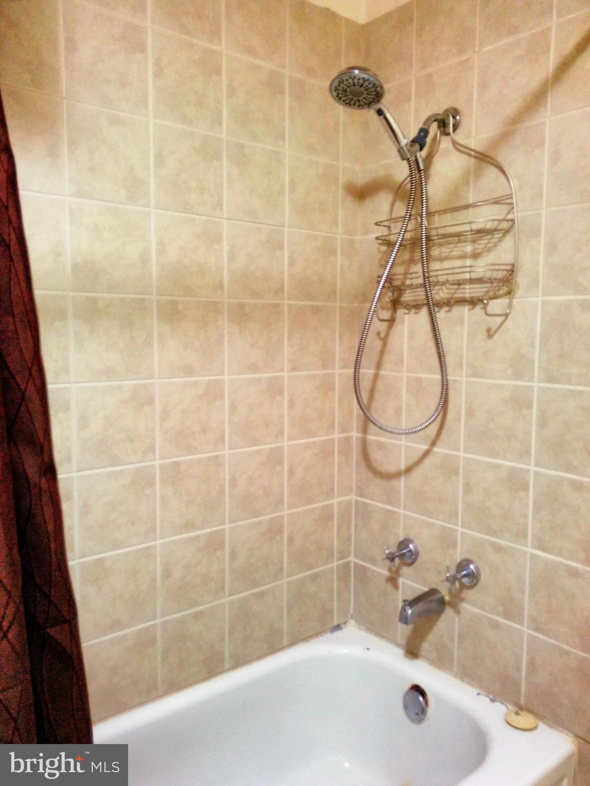 MOUNT VERNON PLACE HISTORIC DISTRICT - Residential Lease