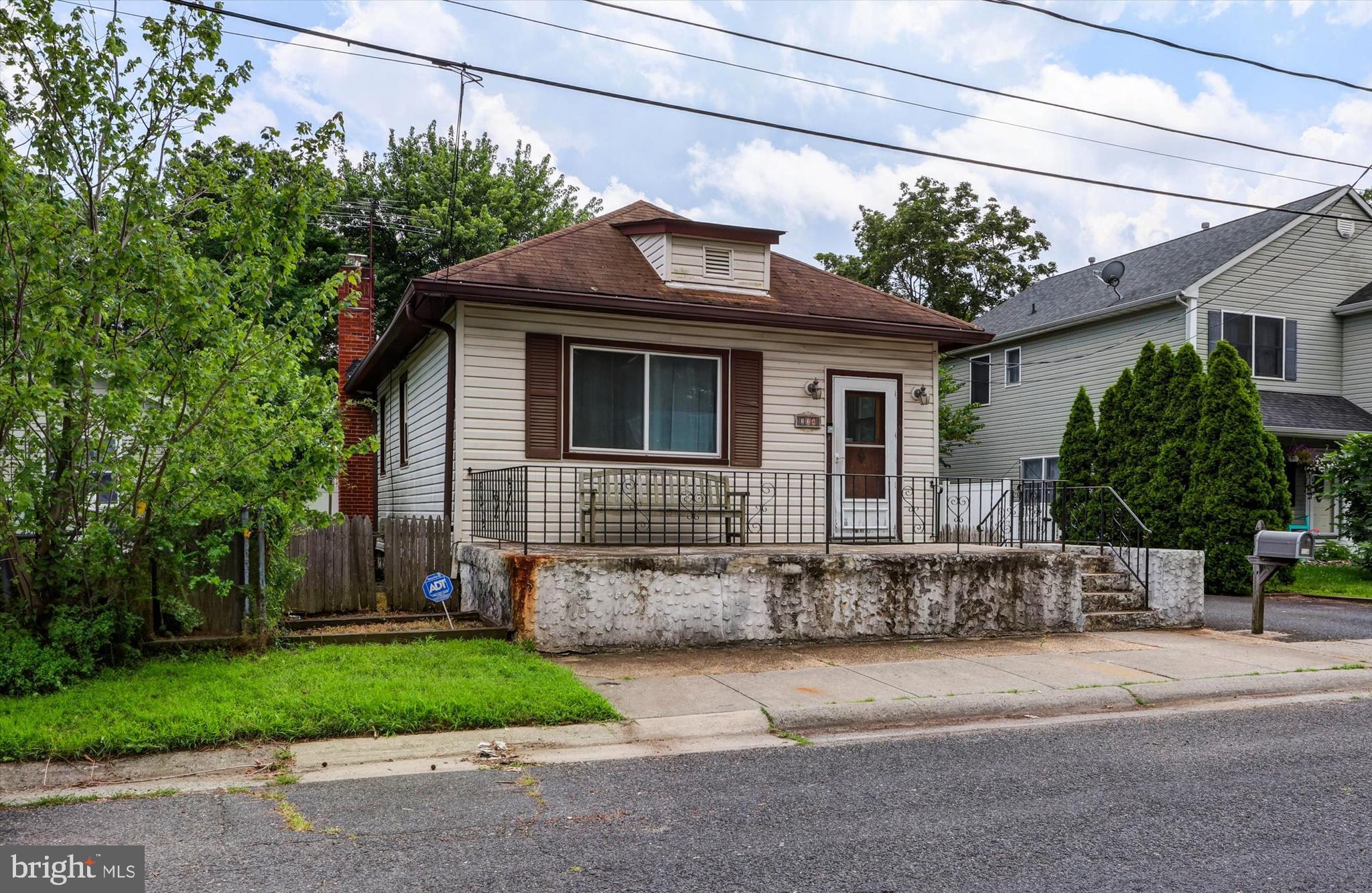 224 WALLING PLACE