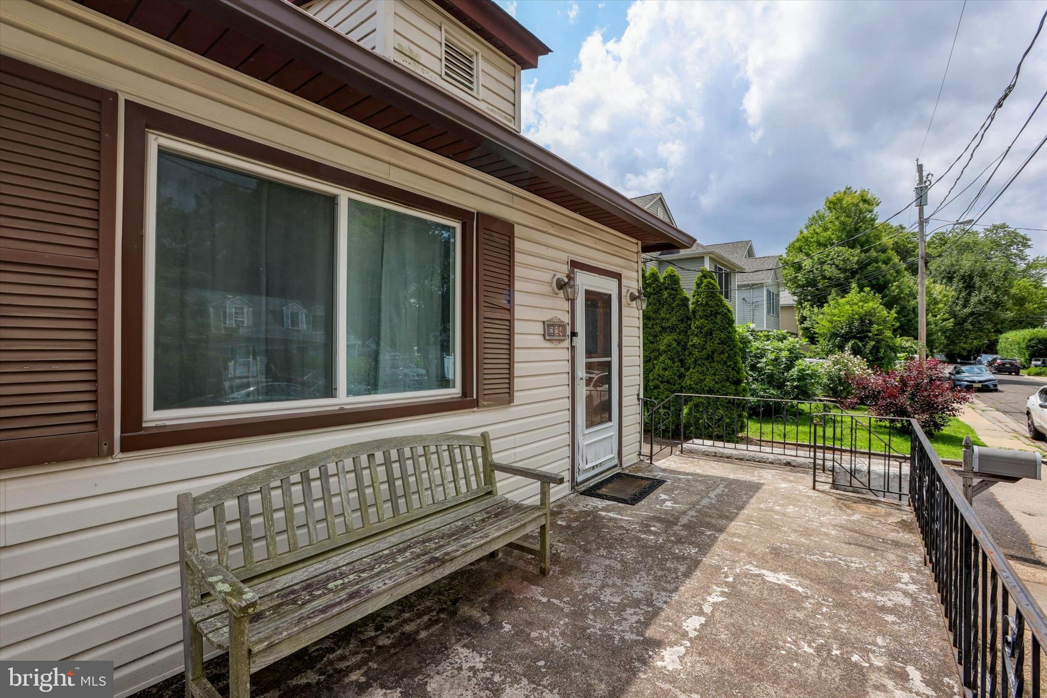 224 WALLING PLACE