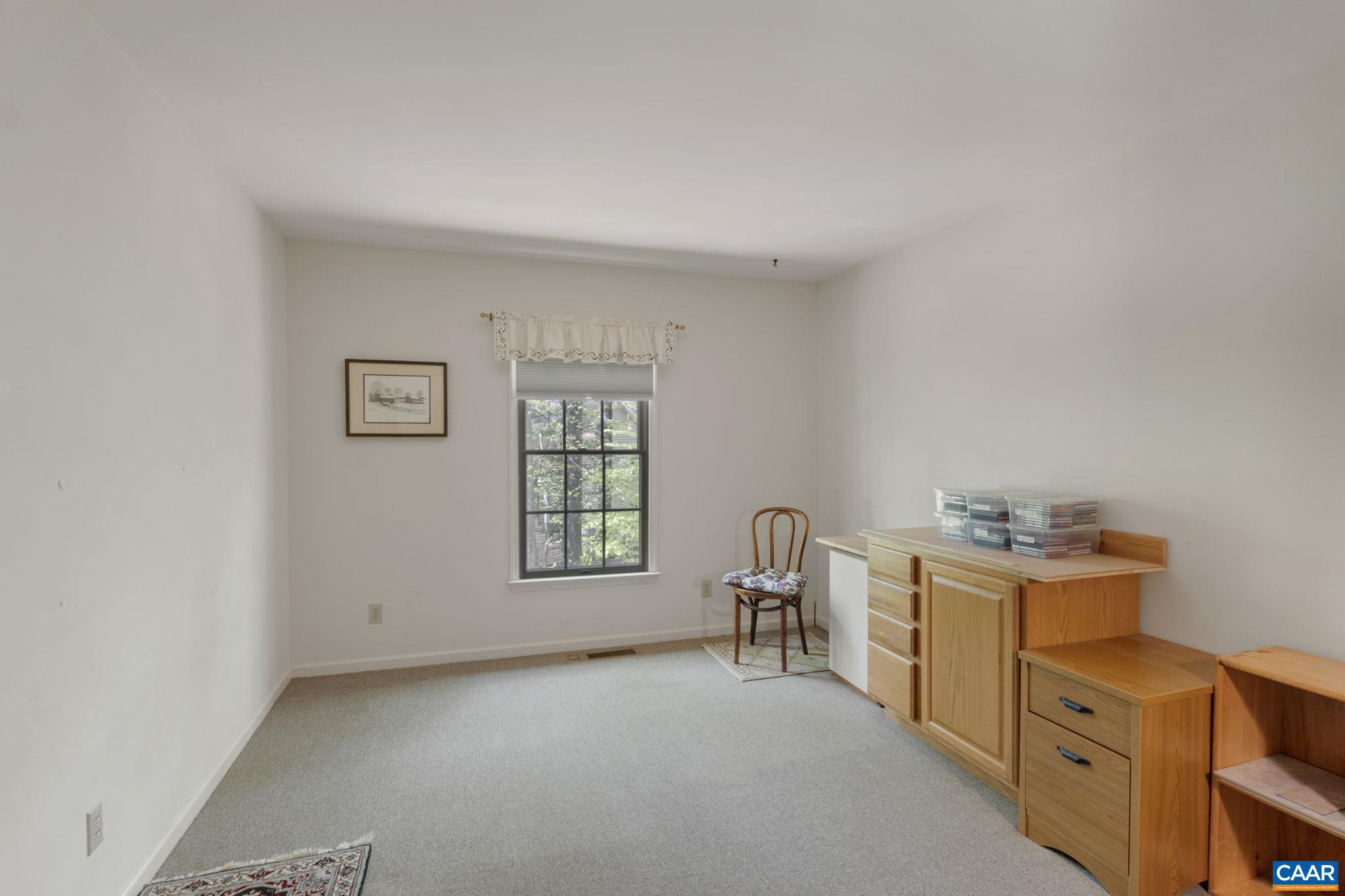 LAKE MONTICELLO - Residential