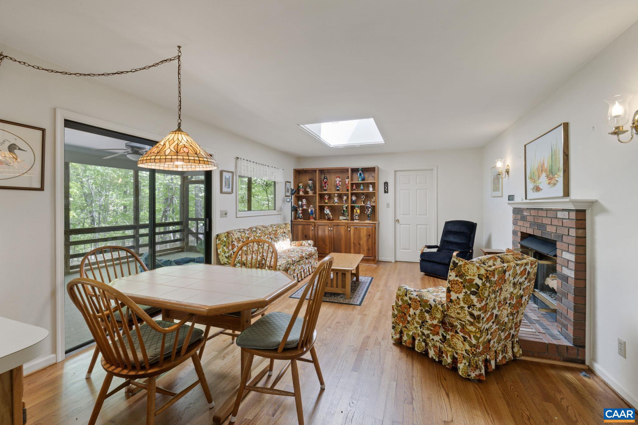 LAKE MONTICELLO - Residential