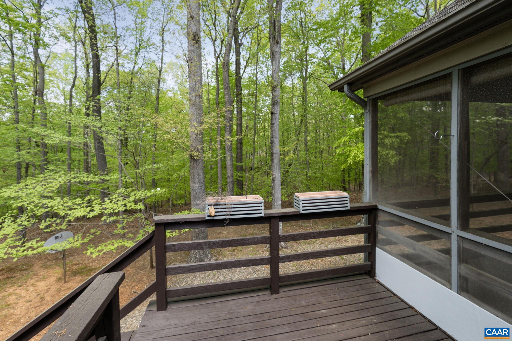 LAKE MONTICELLO - Residential