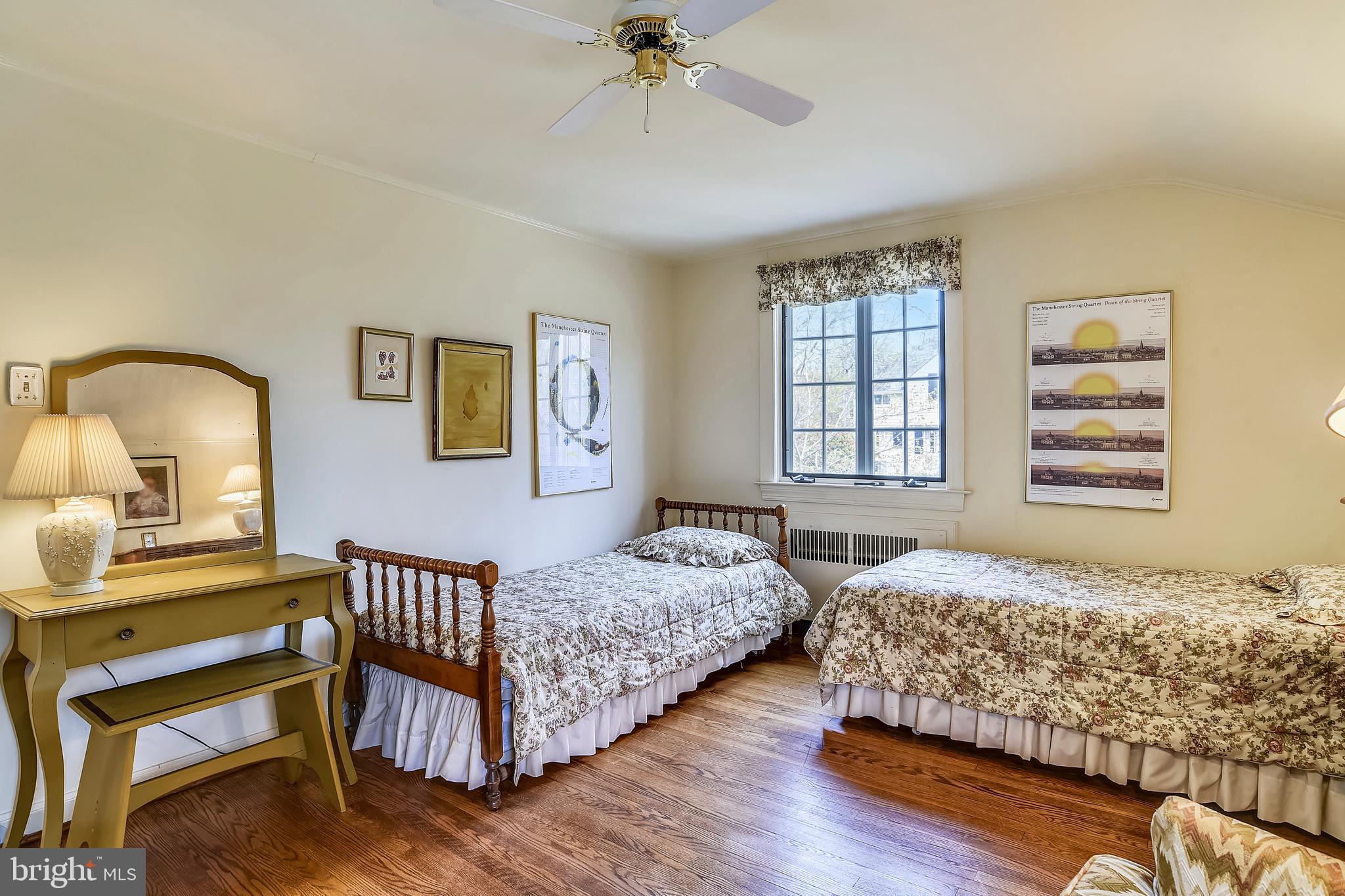 BEVERLY HILLS - Residential