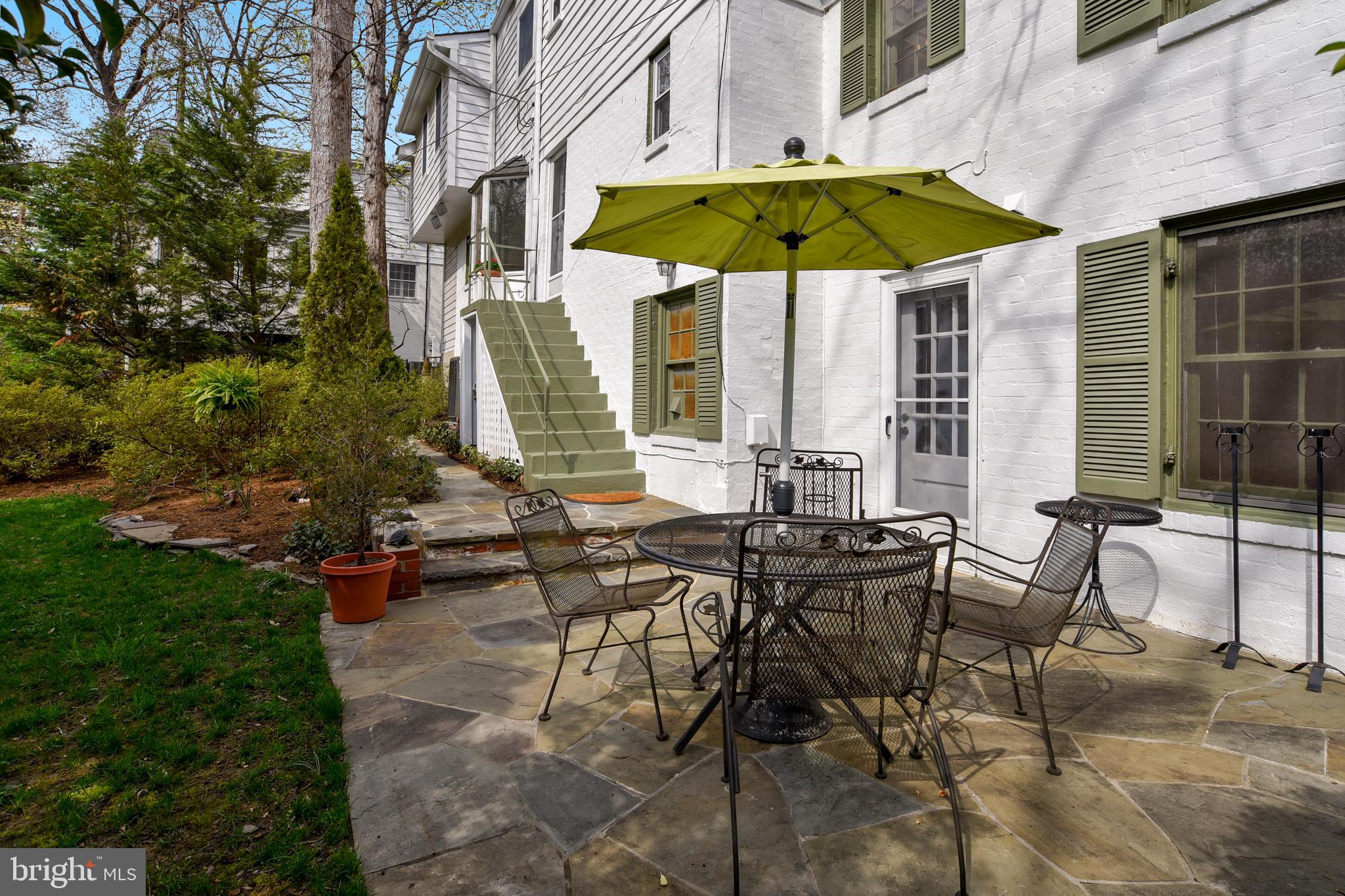 BEVERLY HILLS - Residential