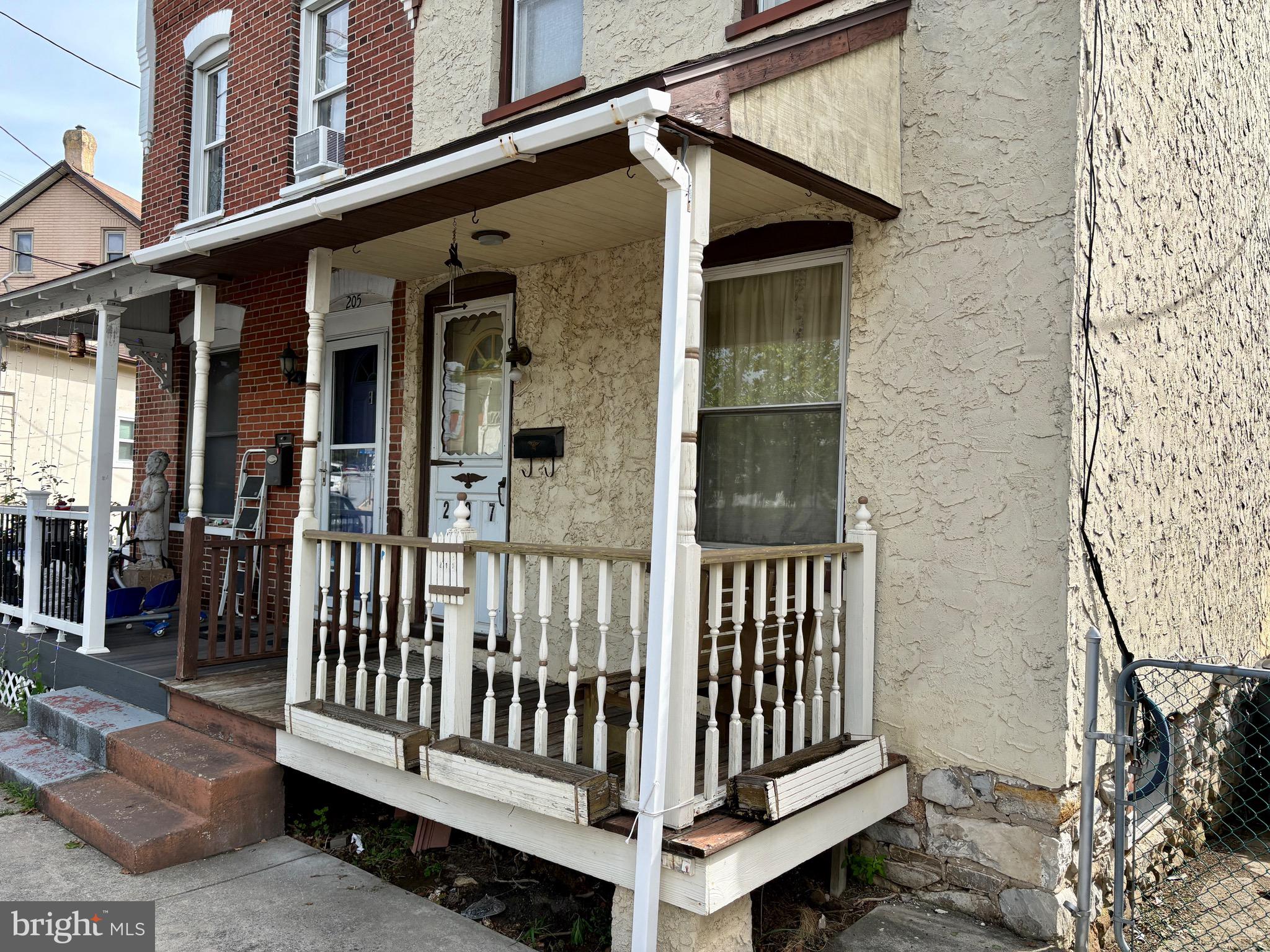 DOWNINGTOWN BORO - Residential